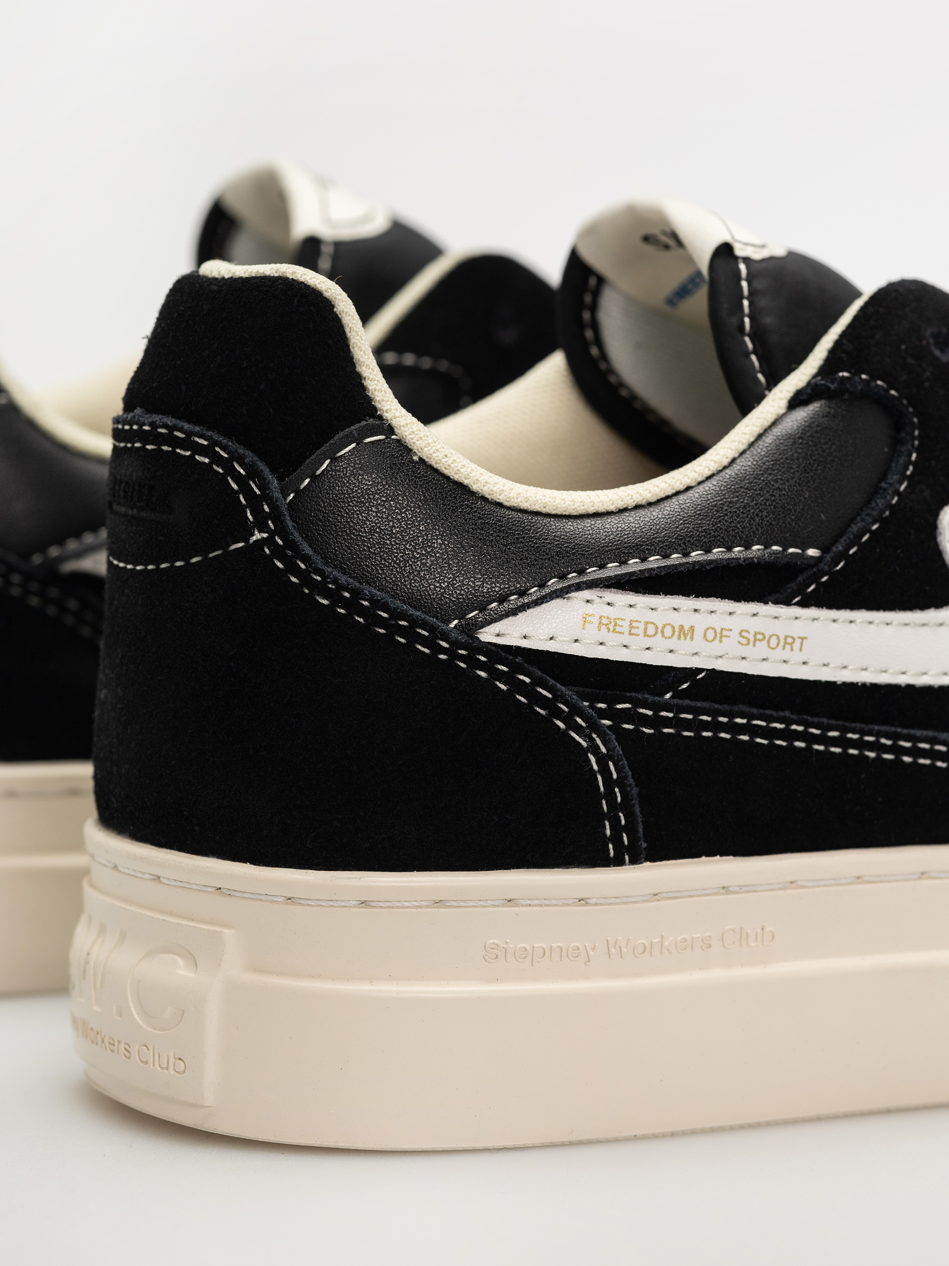 Boty Stepney Workers Club Pearl S-Strike (black white)