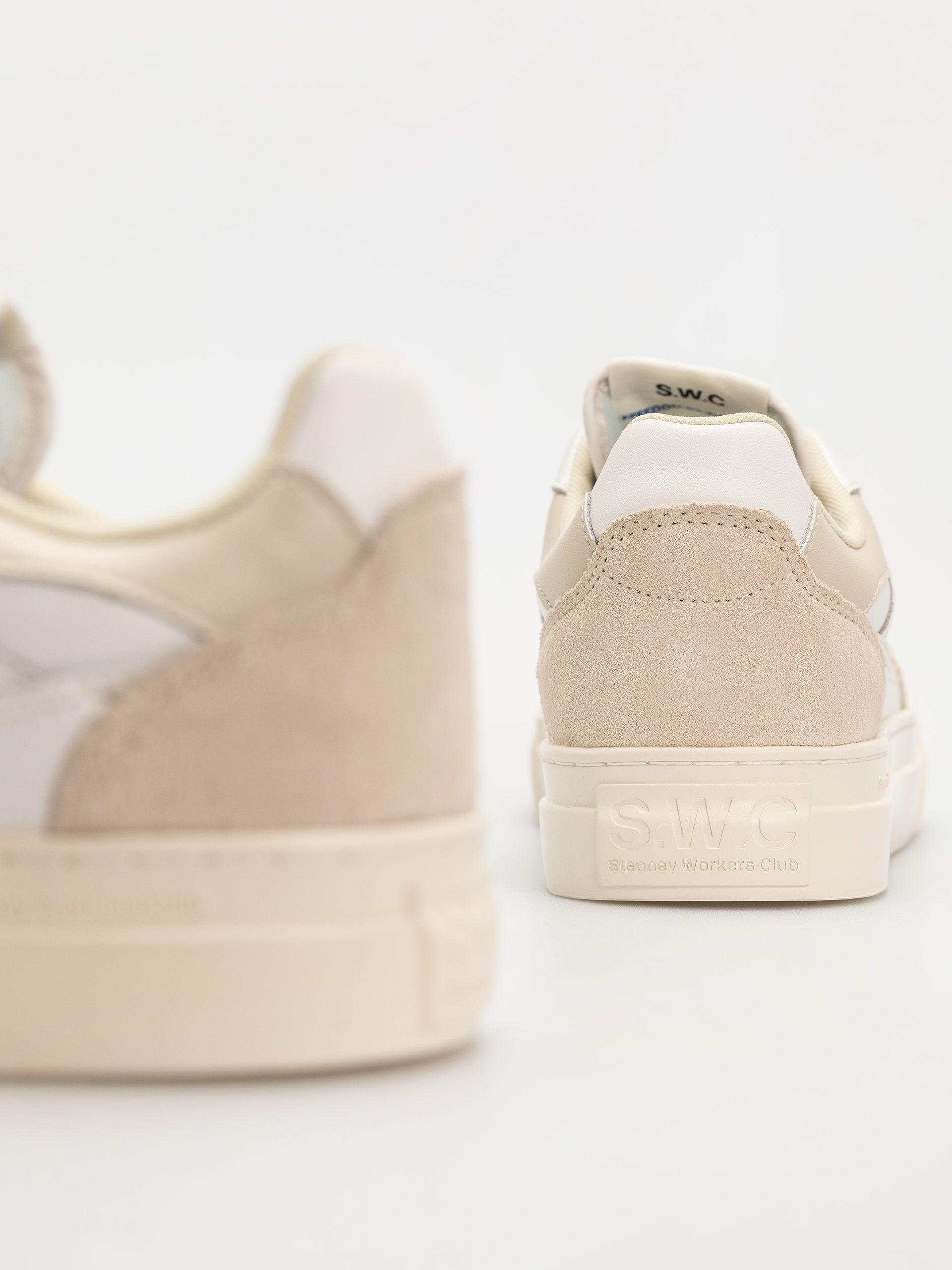 Boty Stepney Workers Club Pearl (spring white)