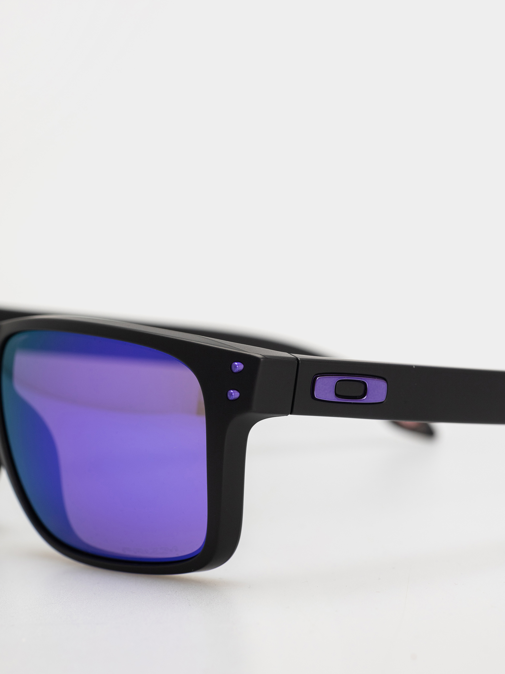 Sluneční brýle Oakley Holbrook XL (matte black/prizm violet)