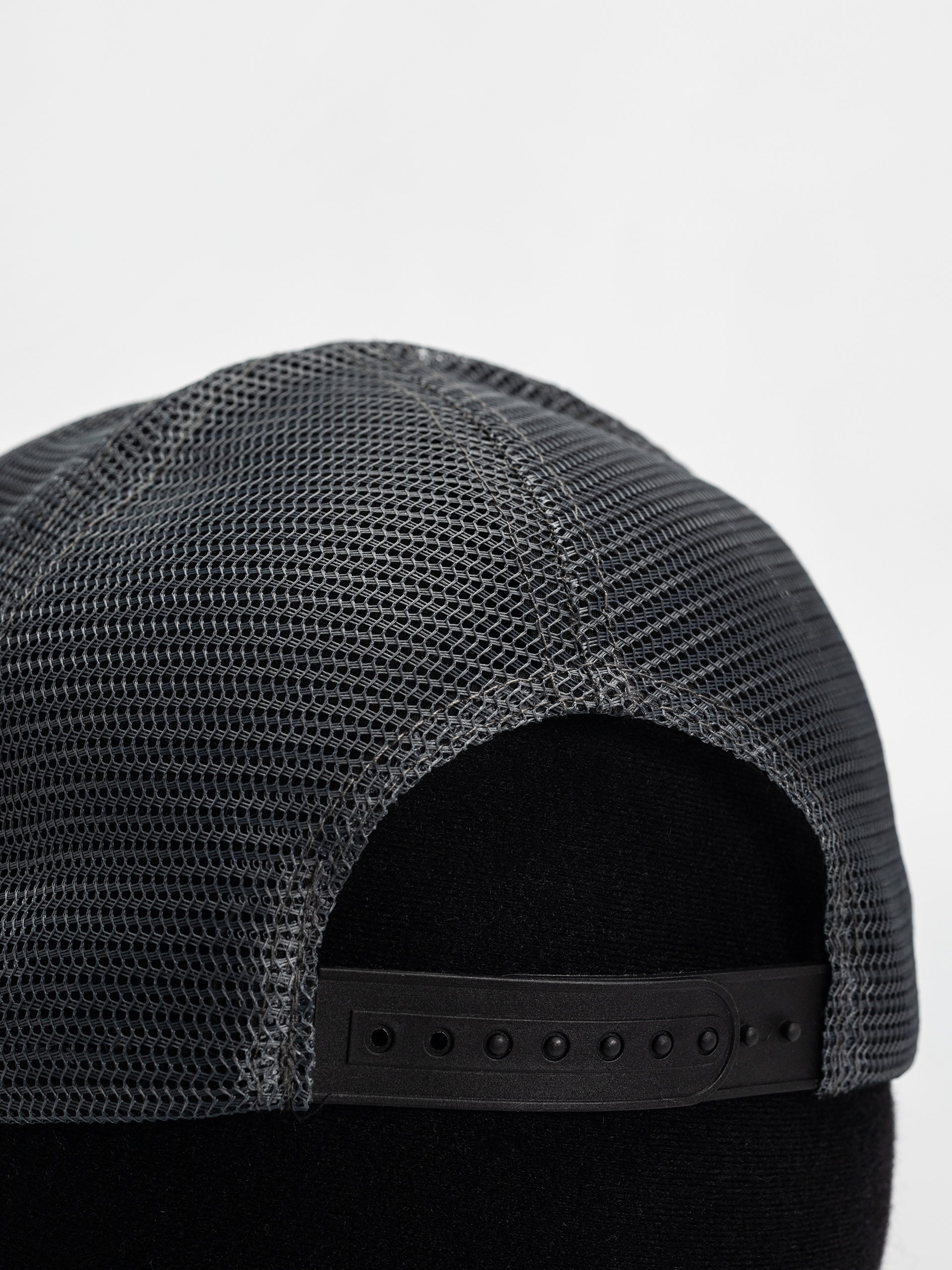 Kšiltovka  Santa Cruz Flaming Dice Dot (white/grey)