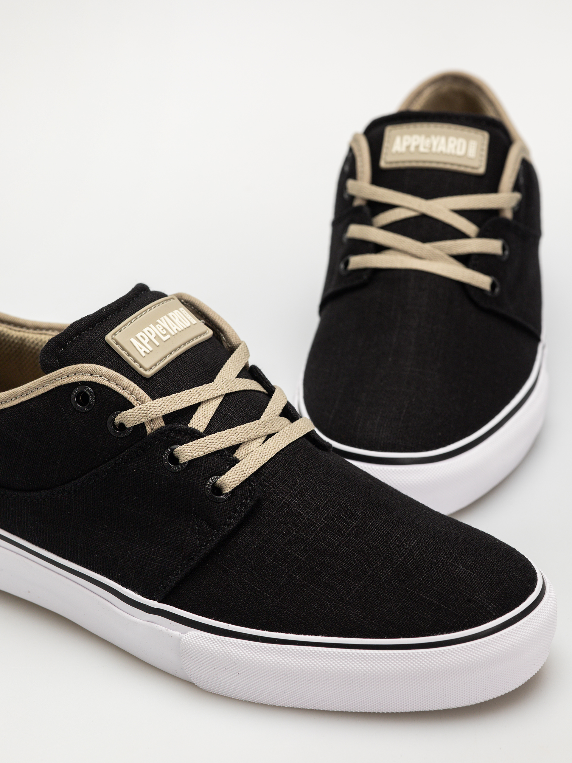 Boty Globe Mahalo (black/stone)