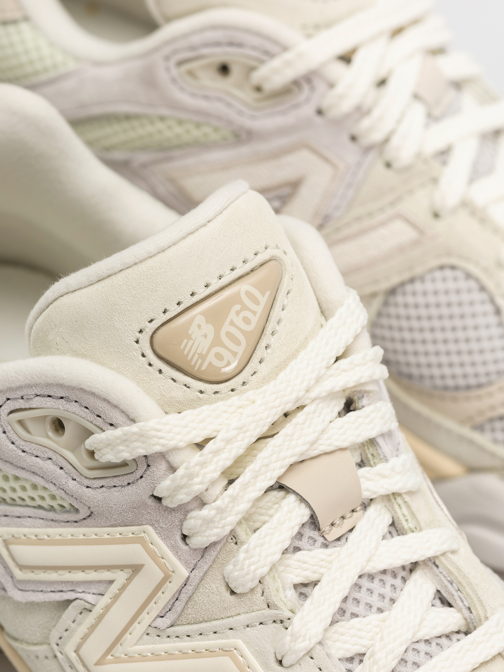 Boty New Balance 9060 (mineral)