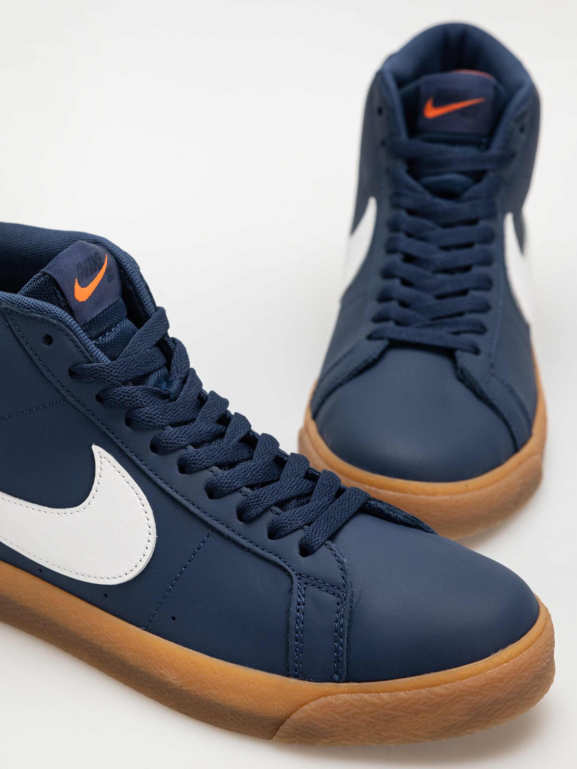 Boty Nike SB Zoom Blazer Mid Iso (navy/white navy gum light brown)