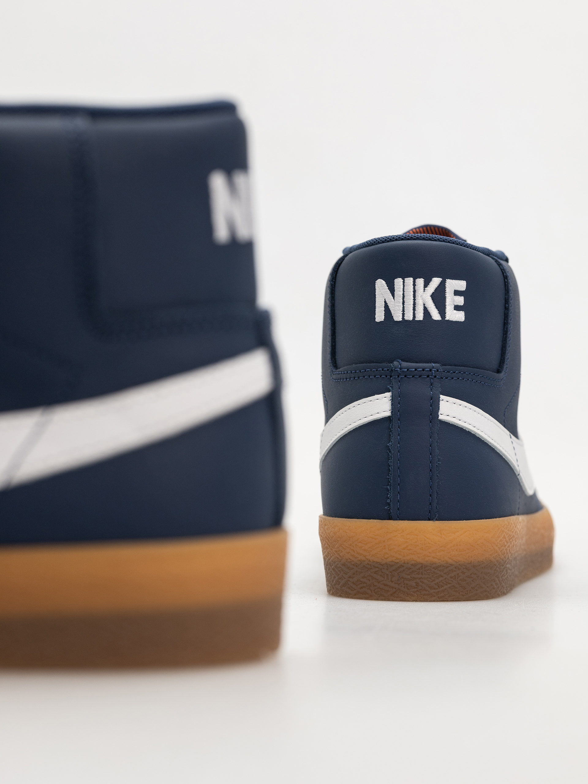 Boty Nike SB Zoom Blazer Mid Iso (navy/white navy gum light brown)