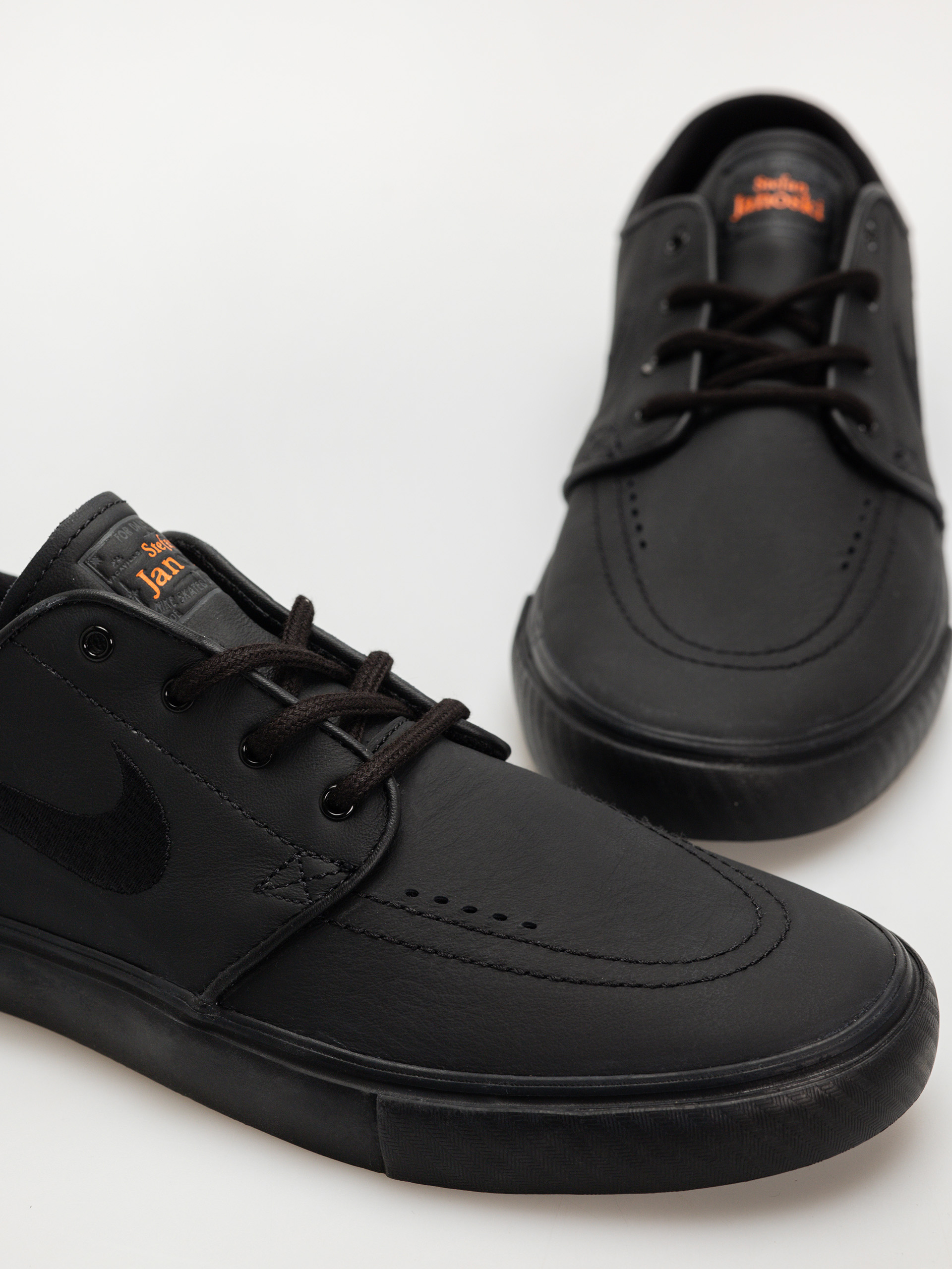 Boty Nike SB Zoom Janoski OG+ ISO (black/black black black)