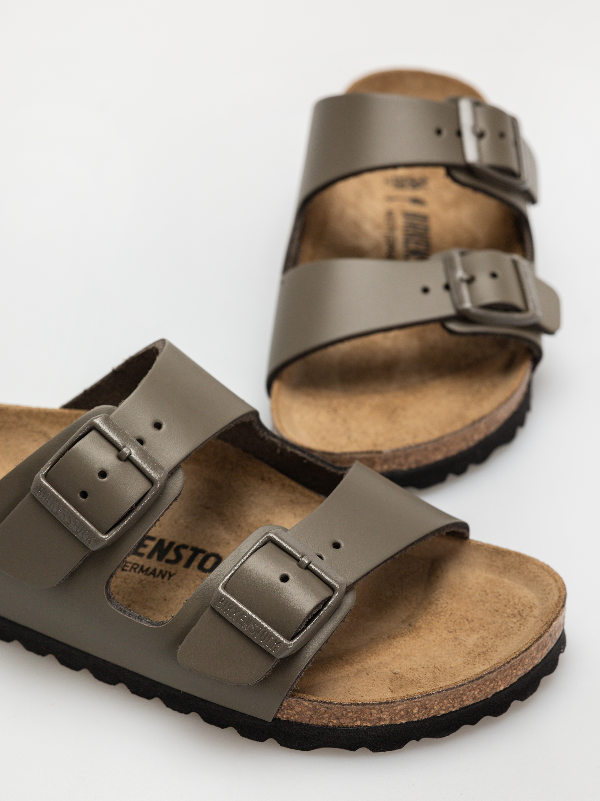Plážovky Birkenstock Arizona Natural Leather Narrow Wmn (concrete gray)