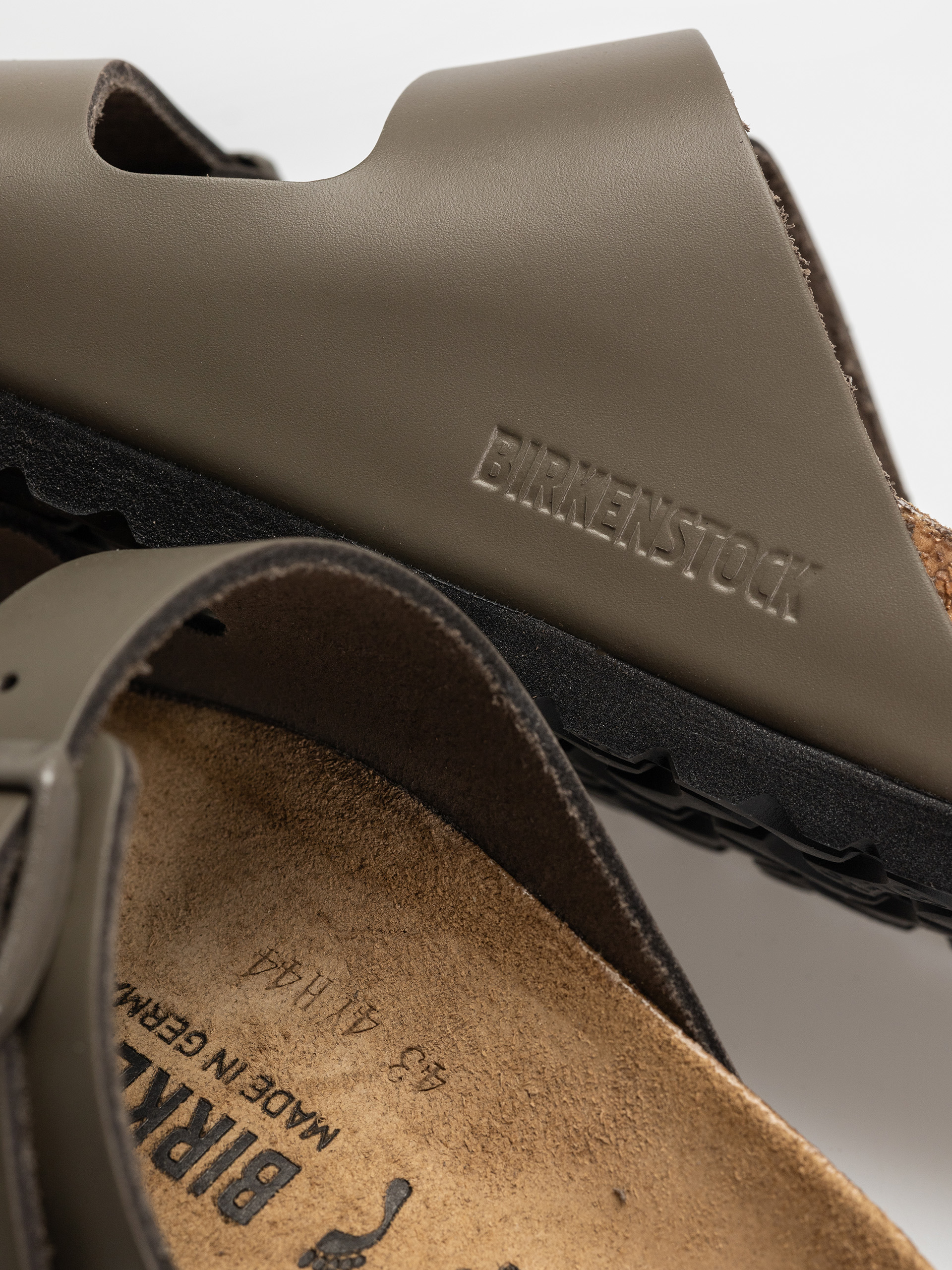 Plážovky Birkenstock Arizona Natural Leather Narrow Wmn (concrete gray)