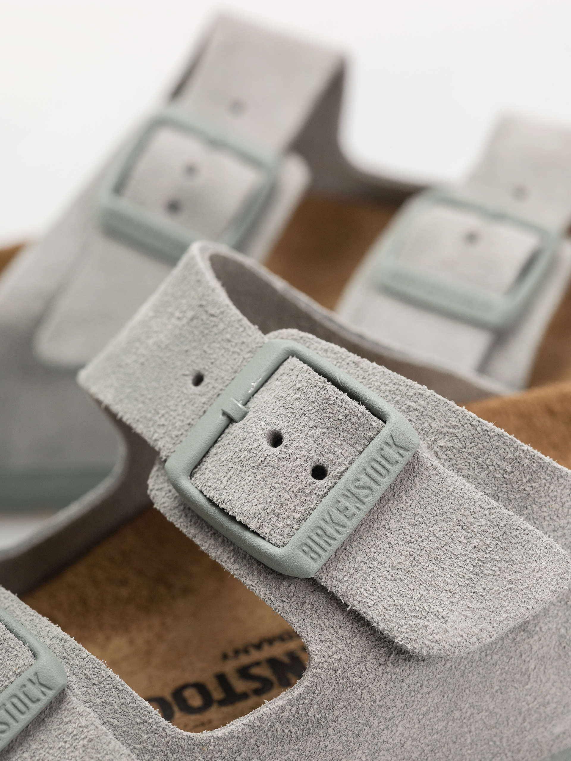Plážovky Birkenstock Arizona Suede Leather Narrow Wmn (pure sage)