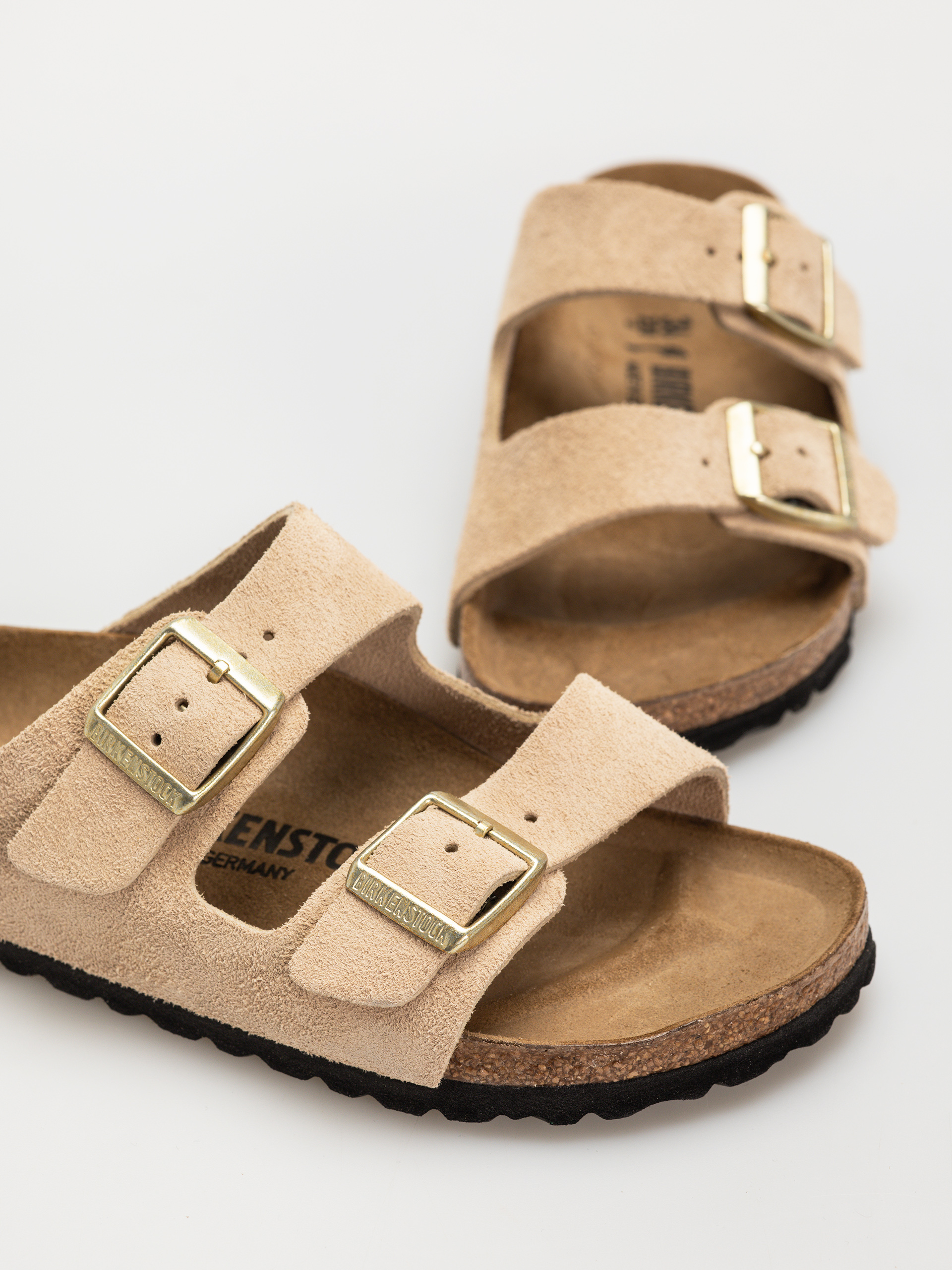 Plážovky Birkenstock Arizona Suede Leather Narrow Wmn (sandcastle)
