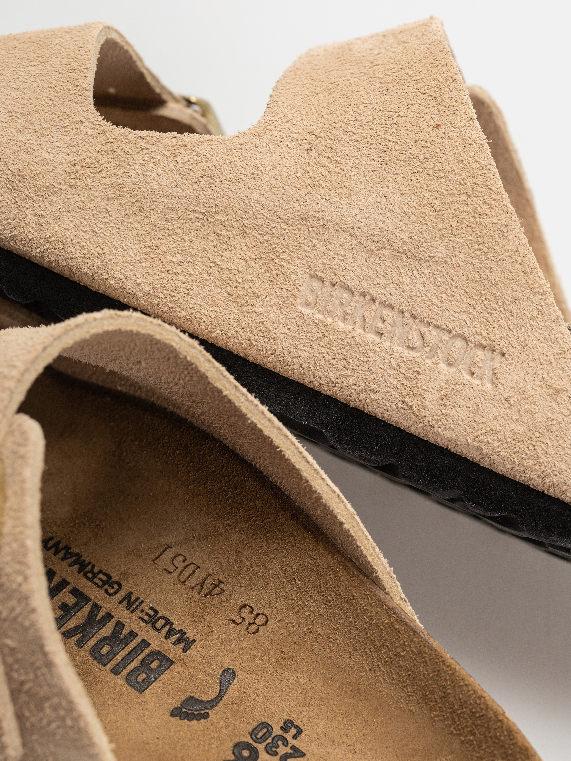 Plážovky Birkenstock Arizona Suede Leather Narrow Wmn (sandcastle)