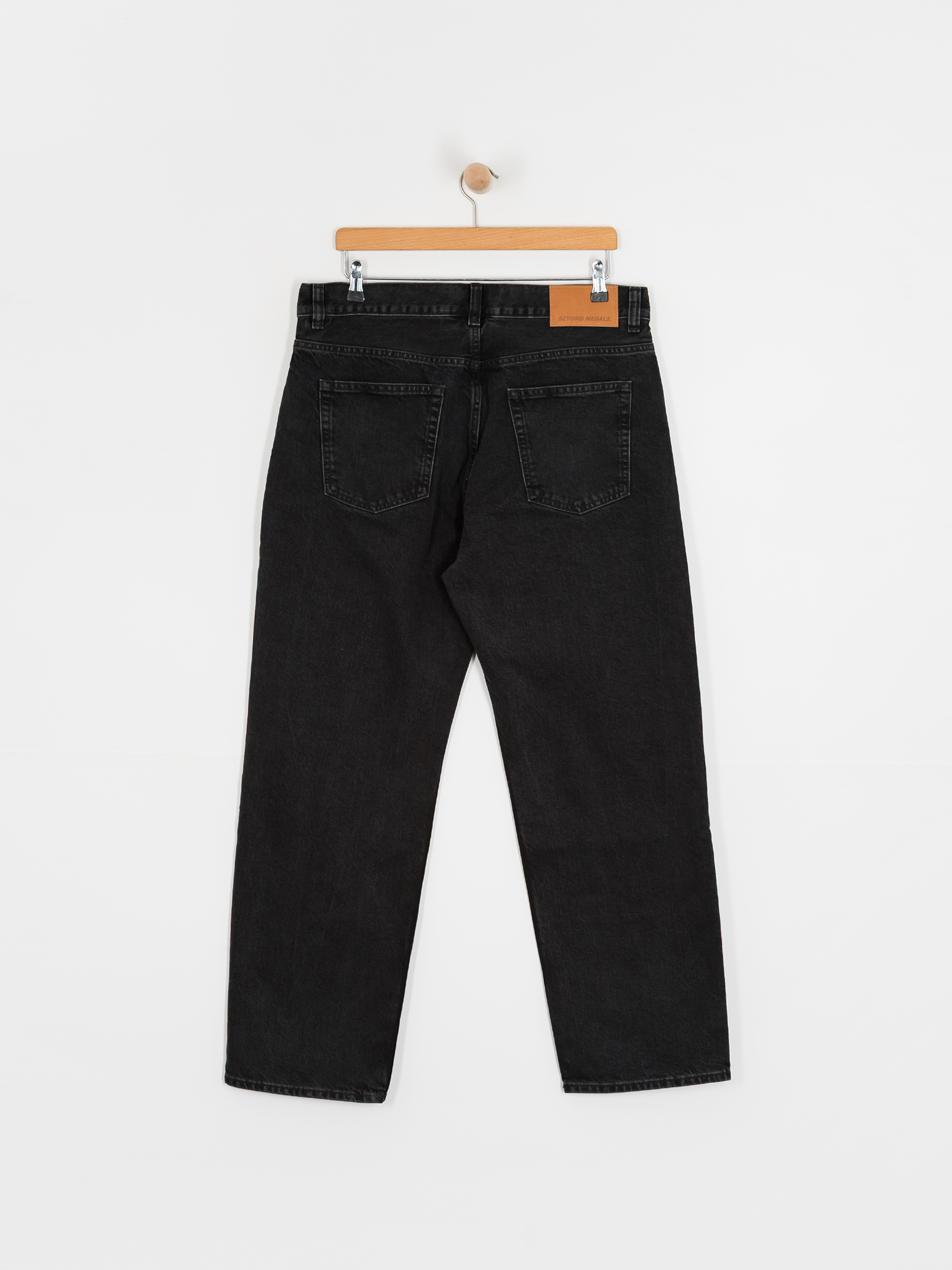 Kalhoty Beyond Medals Loose Jeans (black)