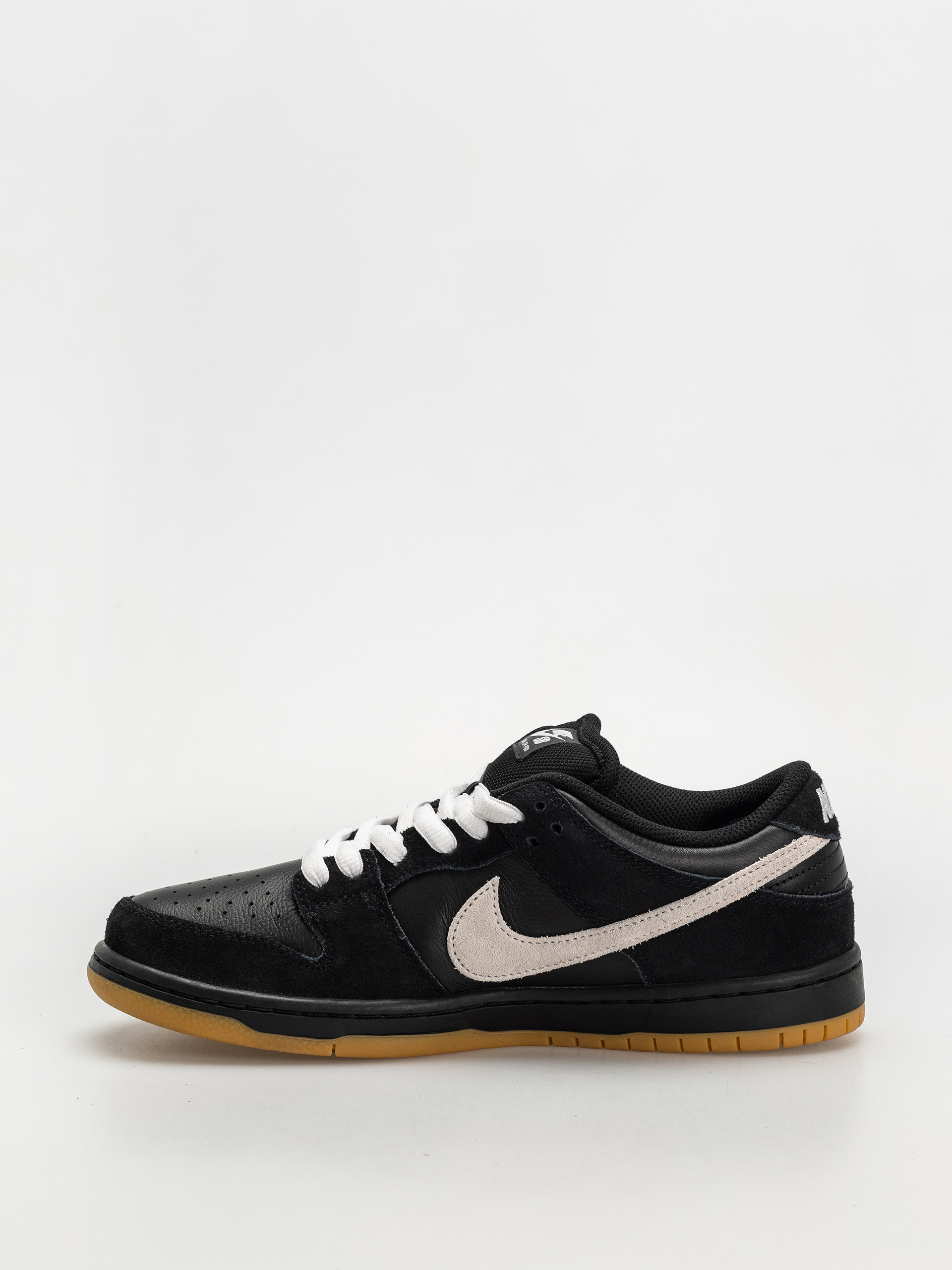 Boty Nike SB Dunk Low Pro (black/white black gum light brown)