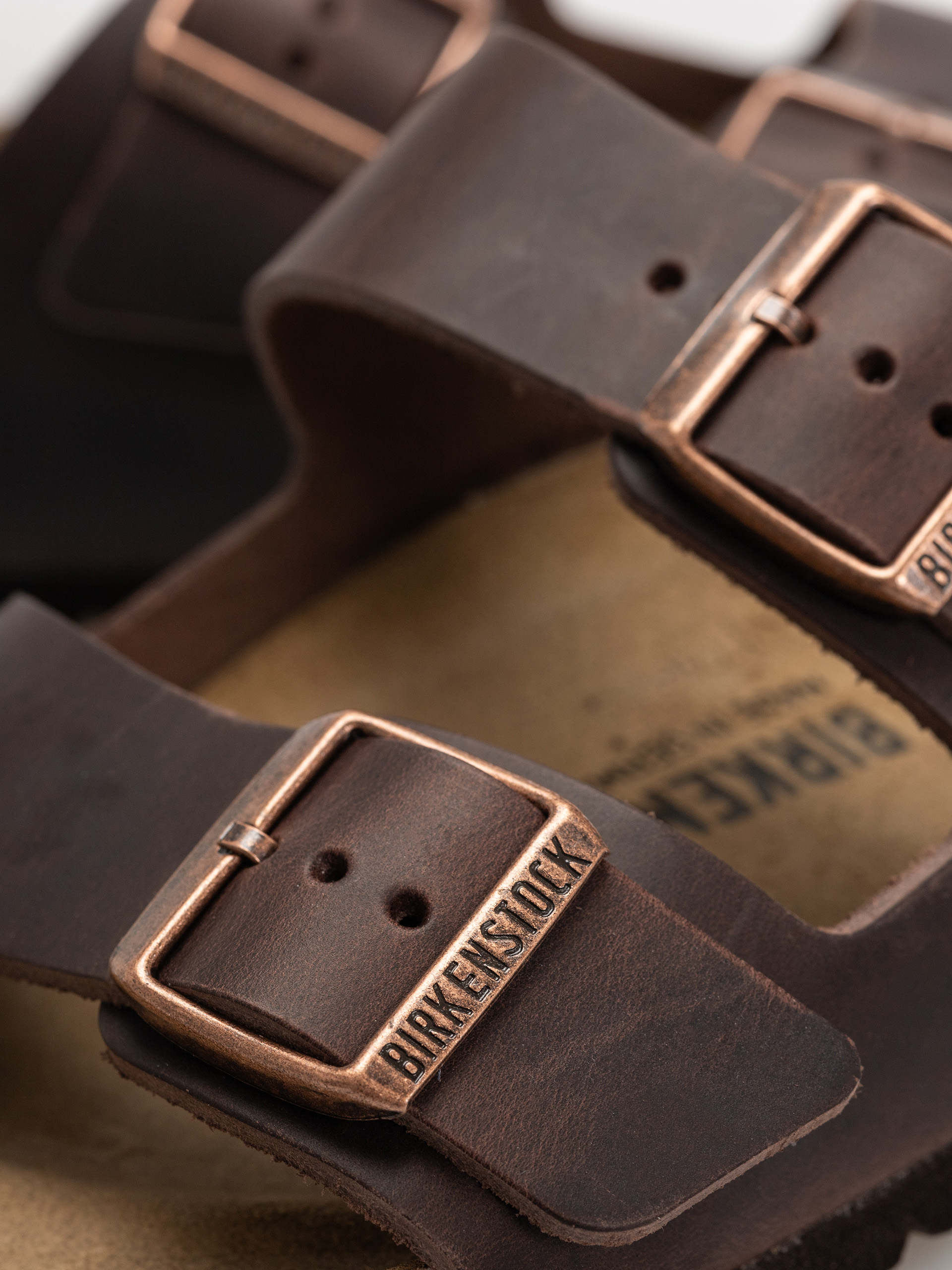 Plážovky Birkenstock Arizona Oiled Leather Regular (habana)