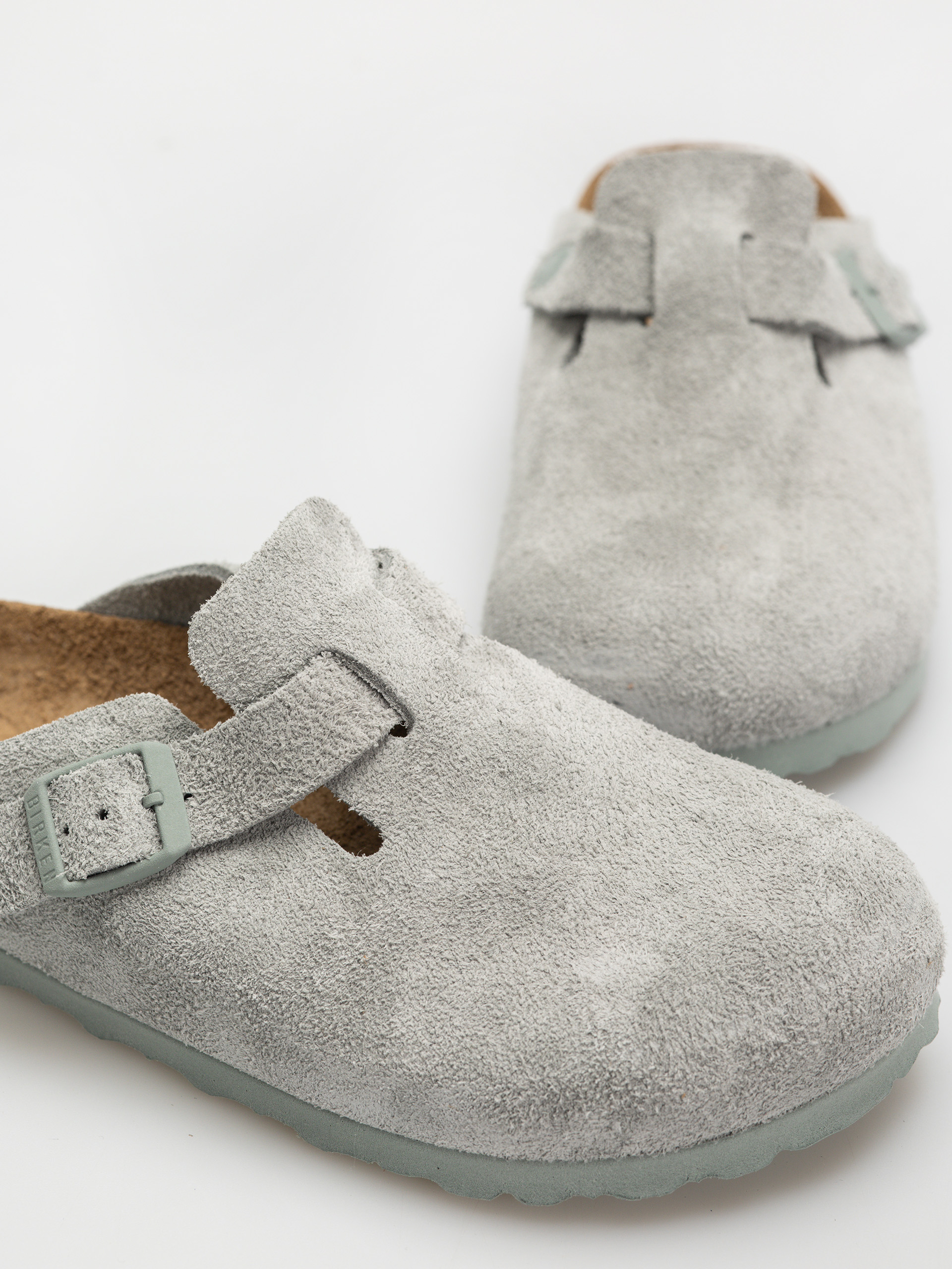 Plážovky Birkenstock Boston Suede Leather Narrow Wmn (pure sage)