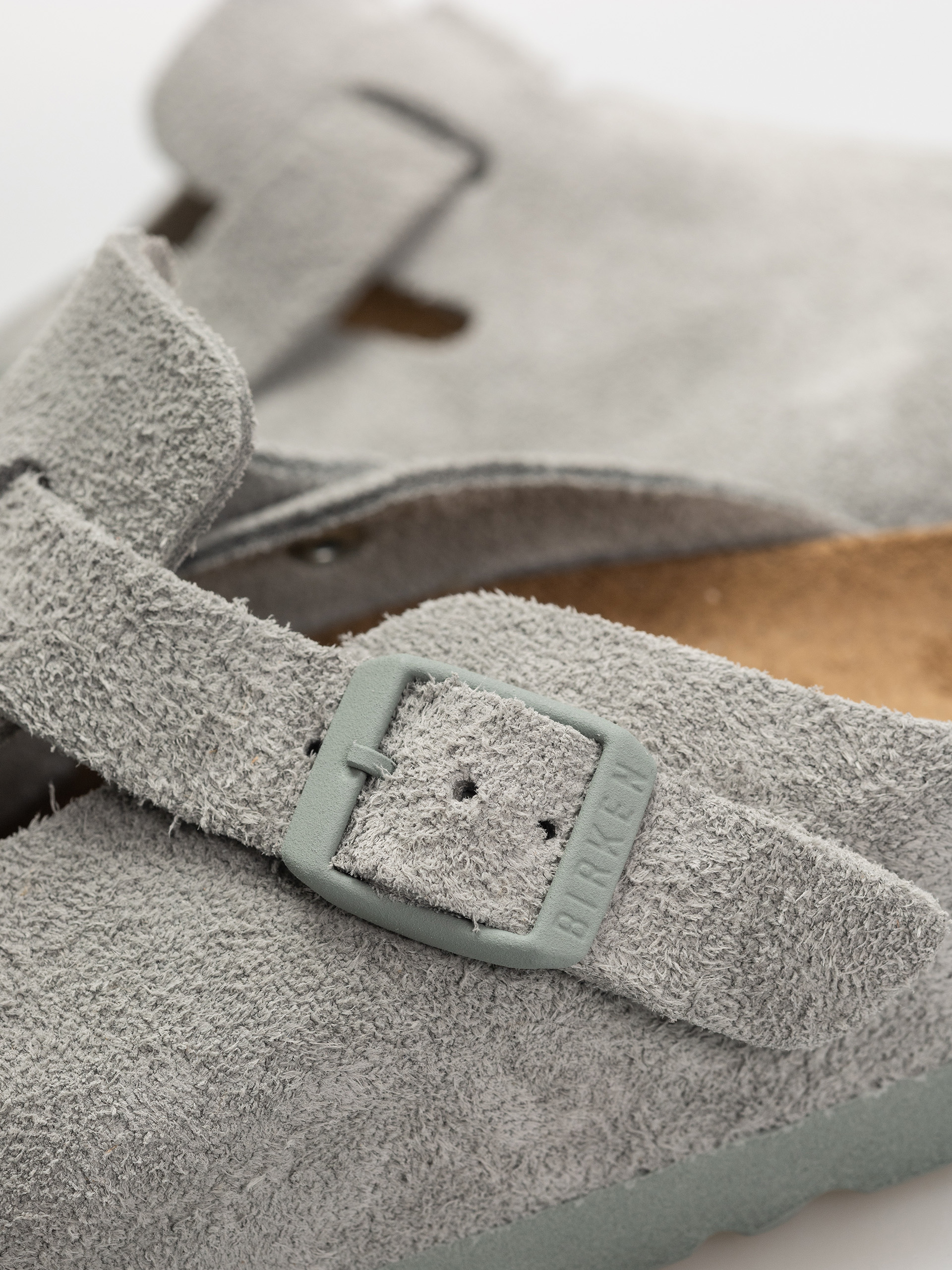 Plážovky Birkenstock Boston Suede Leather Narrow Wmn (pure sage)