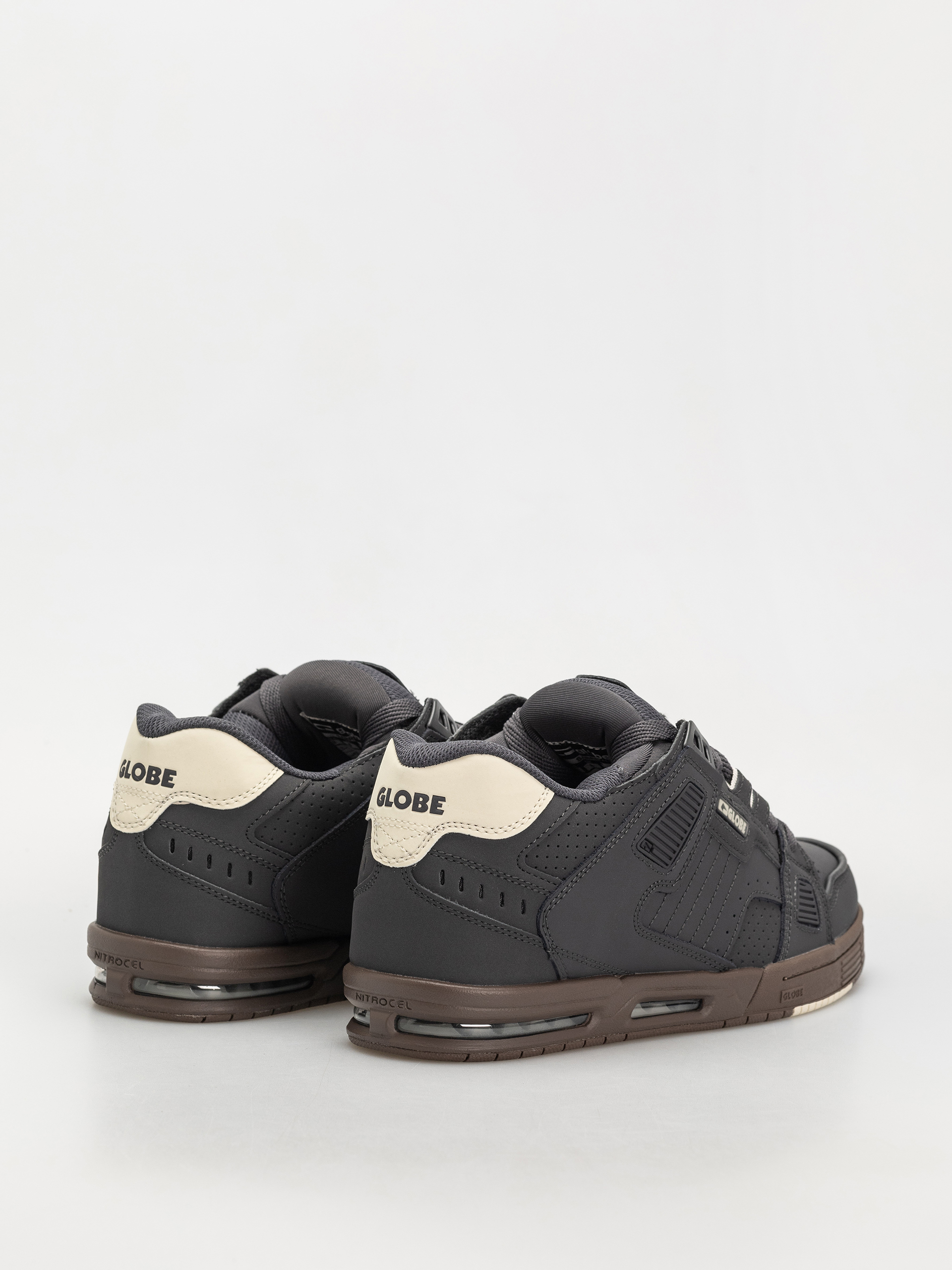 Boty Globe Sabre (lead/gum)