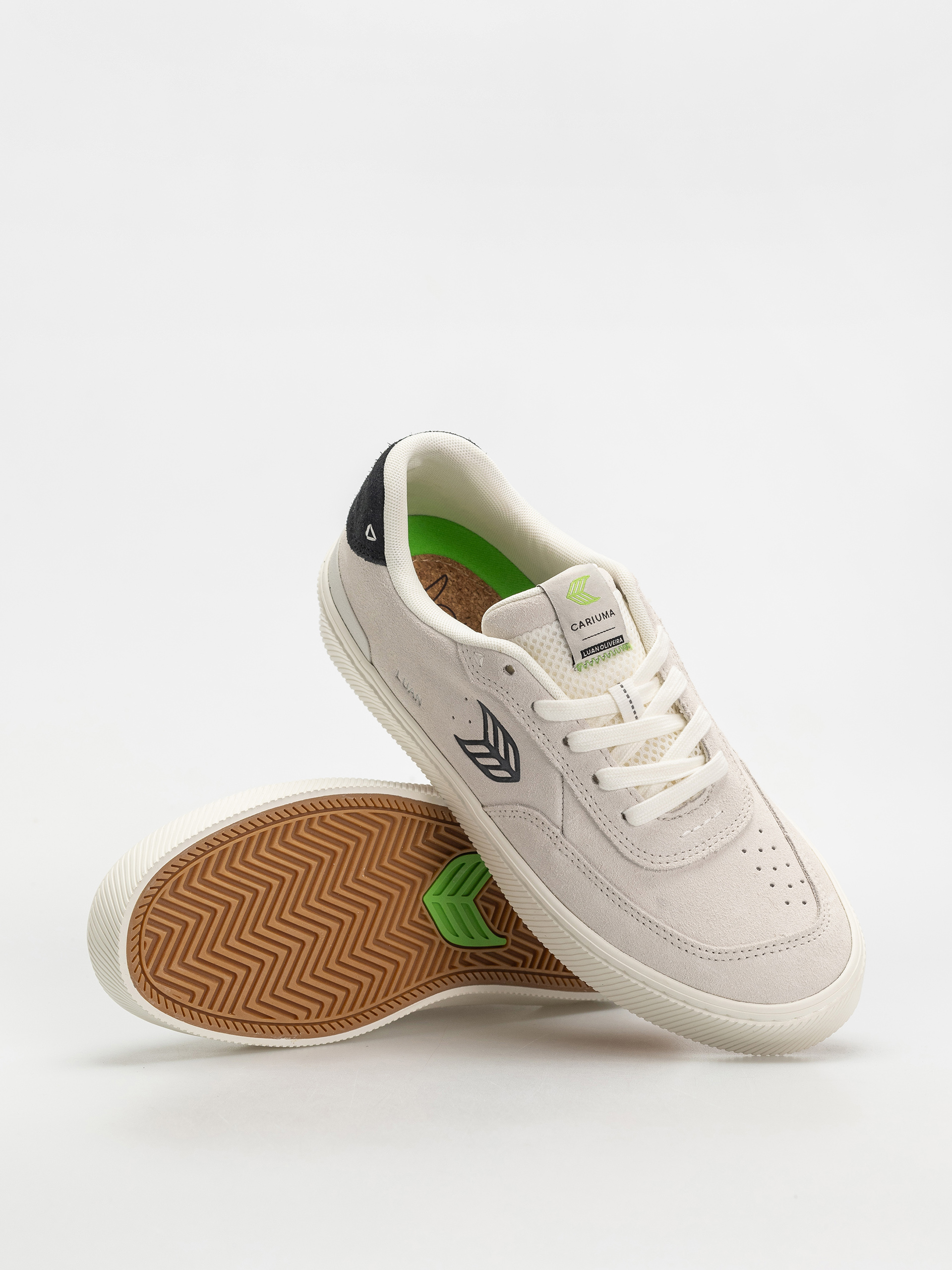 Boty Cariuma Luan Pro (smoke white suede black logo)