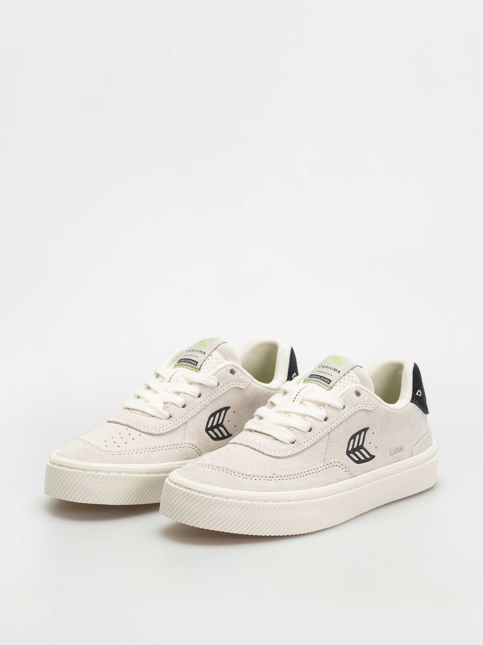 Boty Cariuma Luan Pro Wmn (smoke white suede black logo)