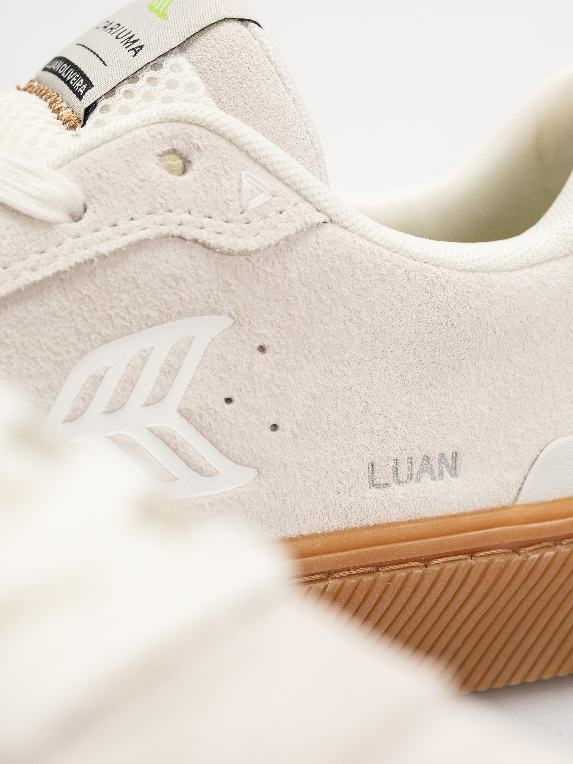 Boty Cariuma Luan Pro (gum smoke white suede off white logo)