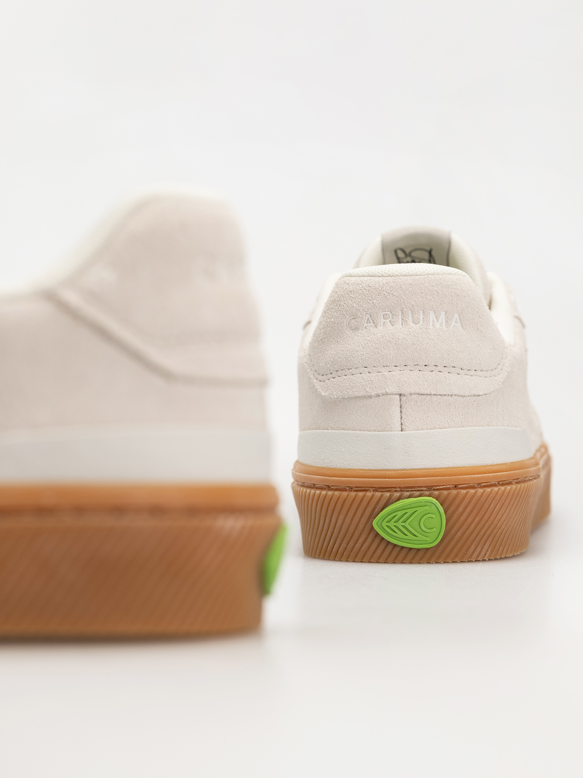 Boty Cariuma Luan Pro (gum smoke white suede off white logo)