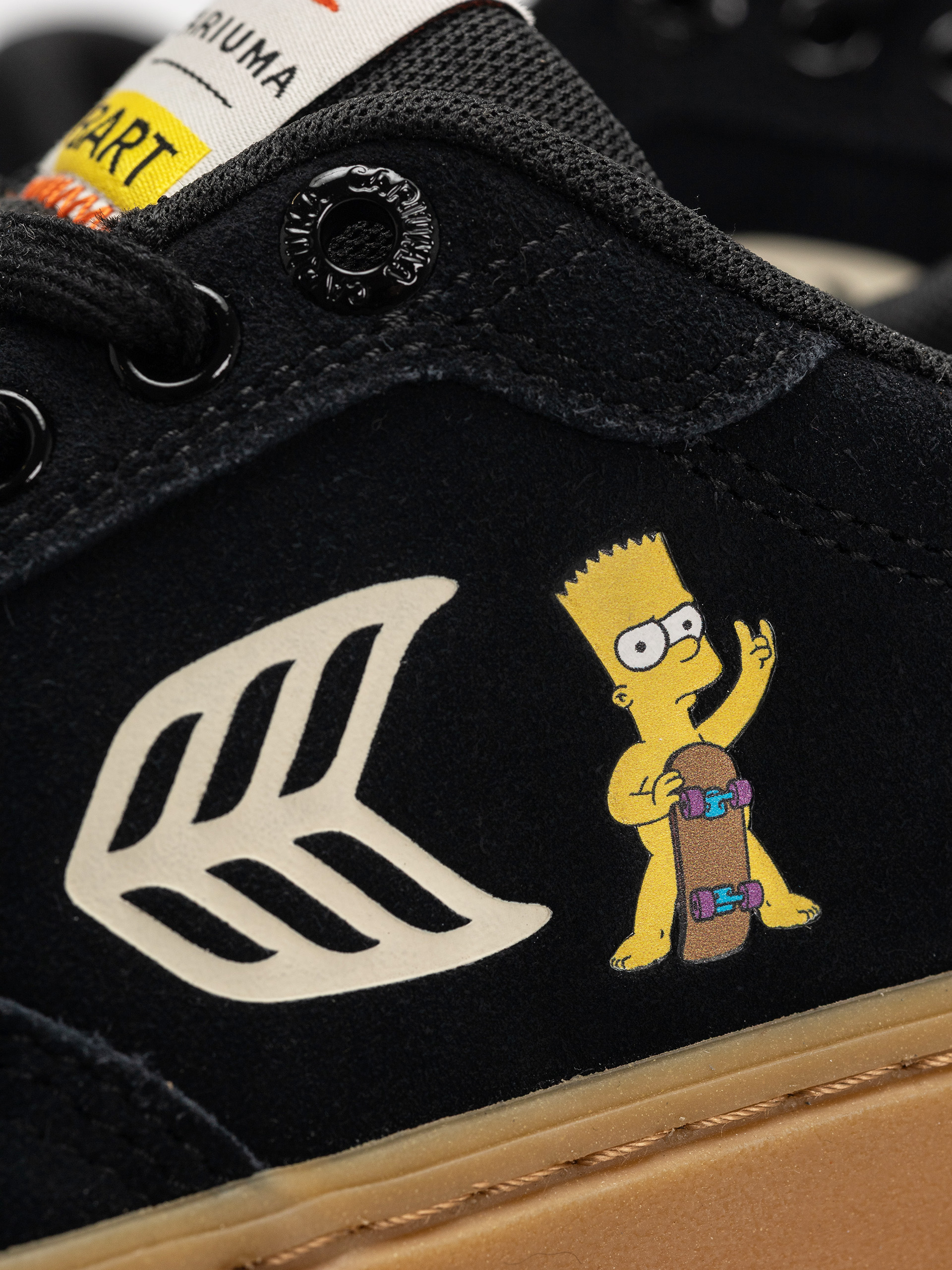 Boty Cariuma Simpsons Naioca (black suede bart skateboard)