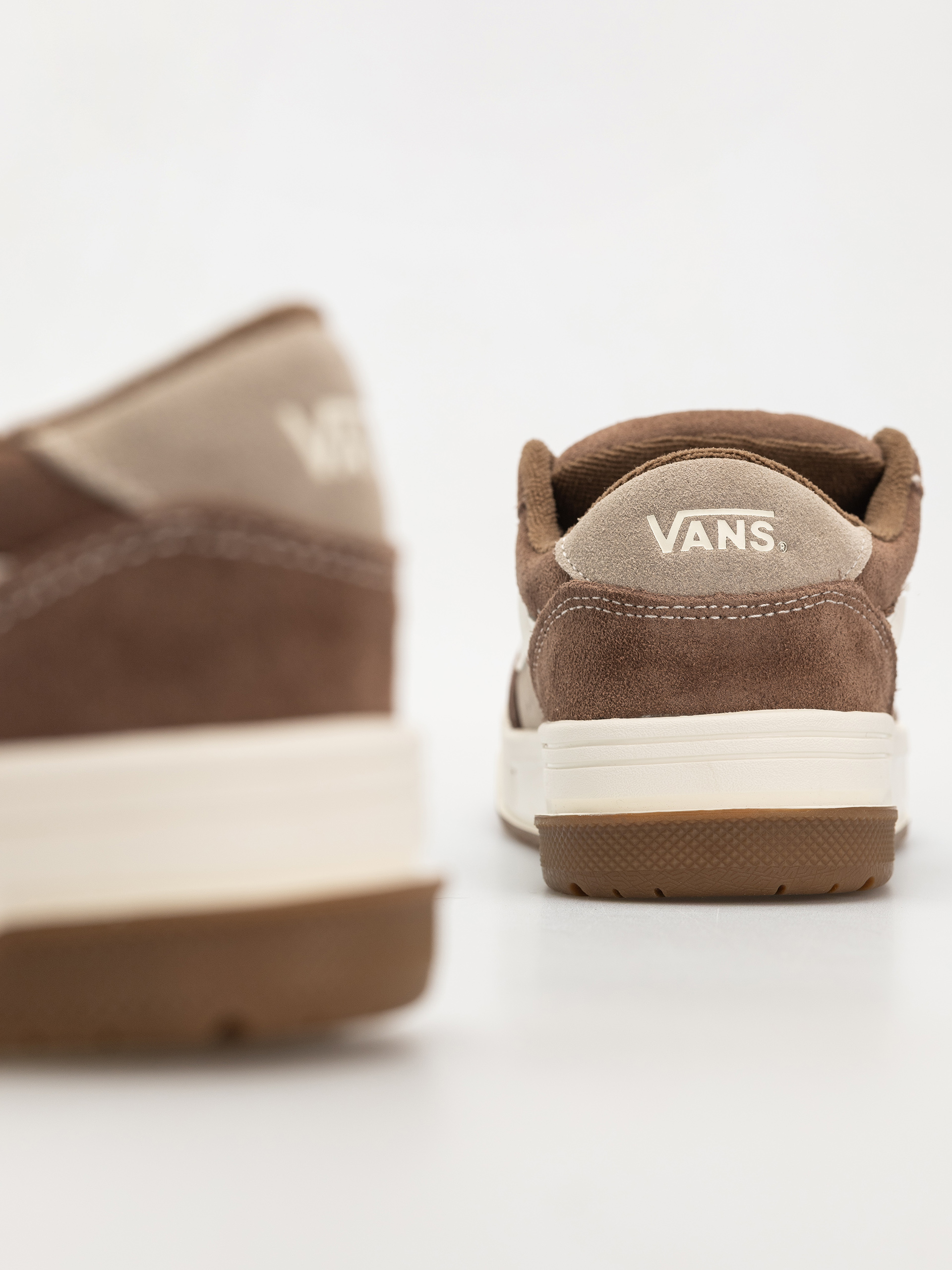 Boty Vans Hylane (taupe)