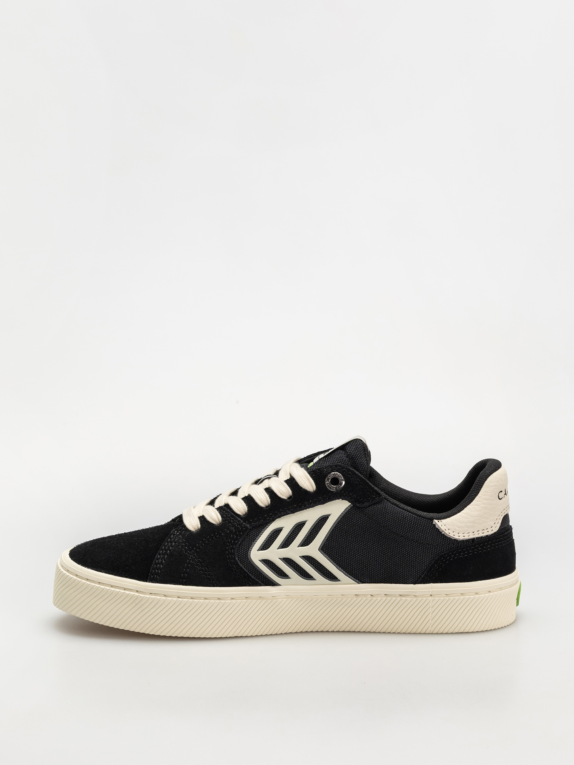 Boty Cariuma Catiba Pro 2.0 (black suede and cordura ivory logo)