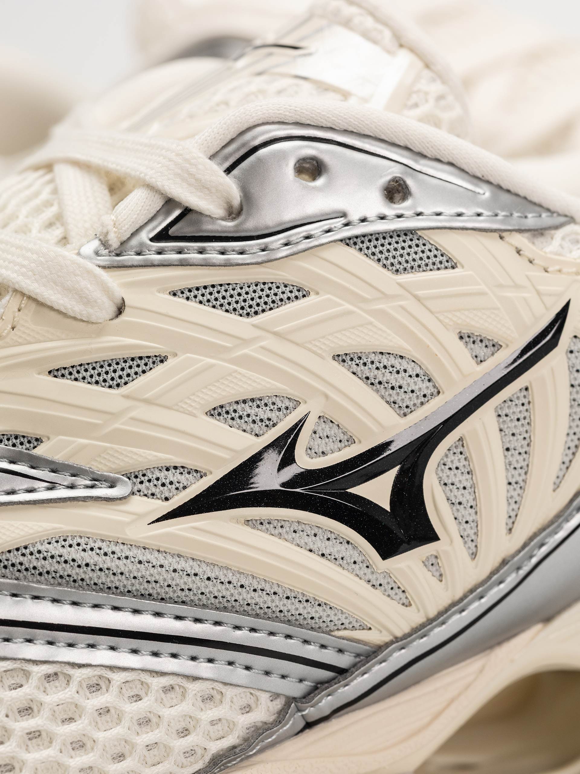 Boty Mizuno Wave Prophecy LS (pristine/black/silver)