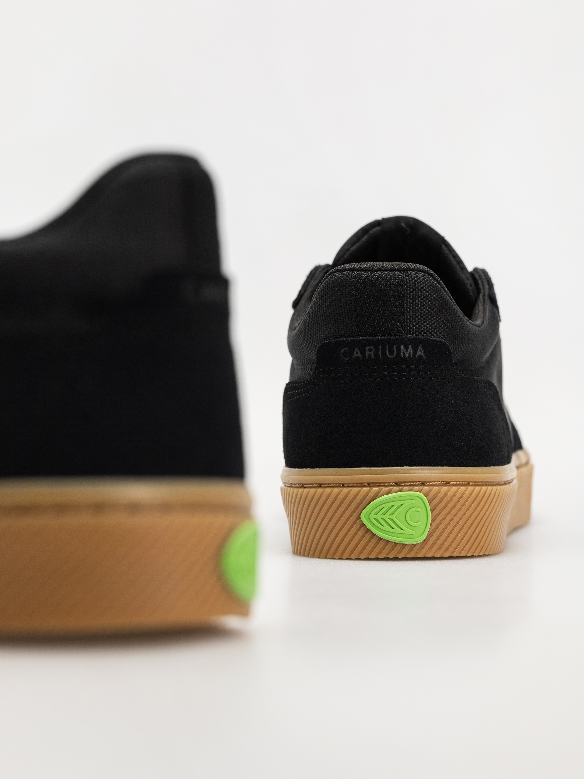 Boty Cariuma Vallely Pro (gum black suede and cordura ash grey logo)