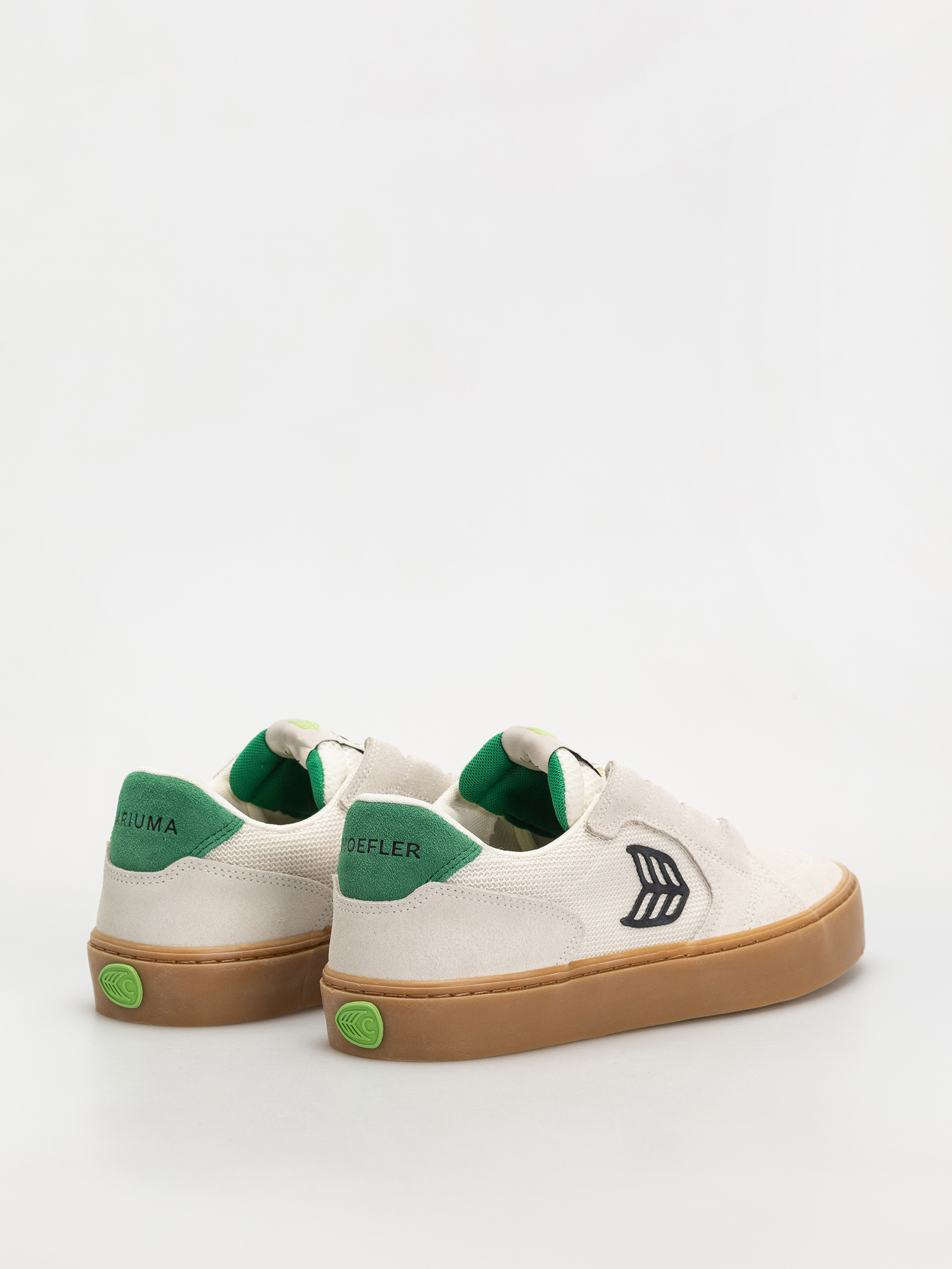 Boty Cariuma T20 Pro (gum smoke white suede and mesh black logo green)