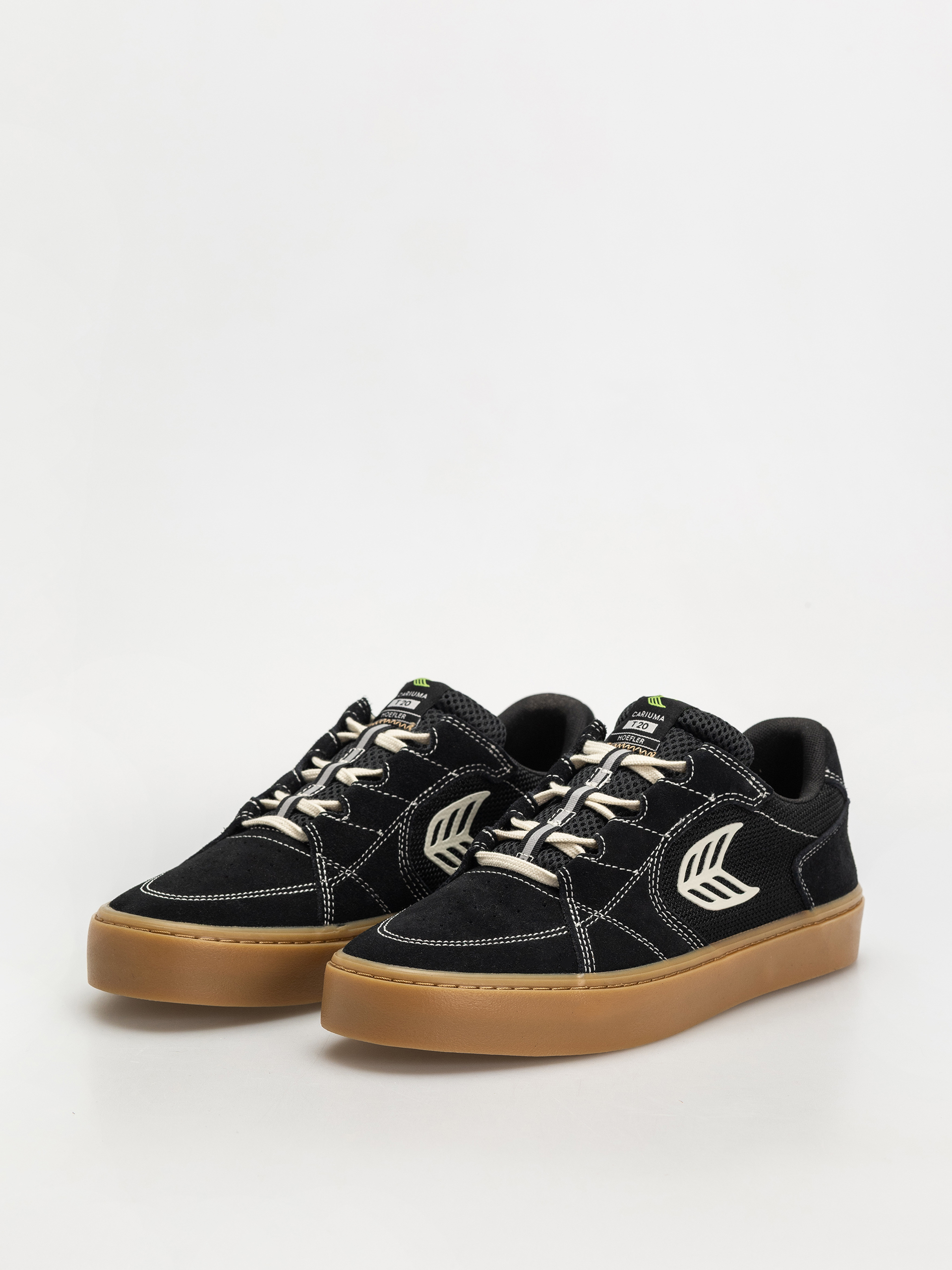 Boty Cariuma T20 Pro (gum black suede and mesh ivory logo contrast thread)