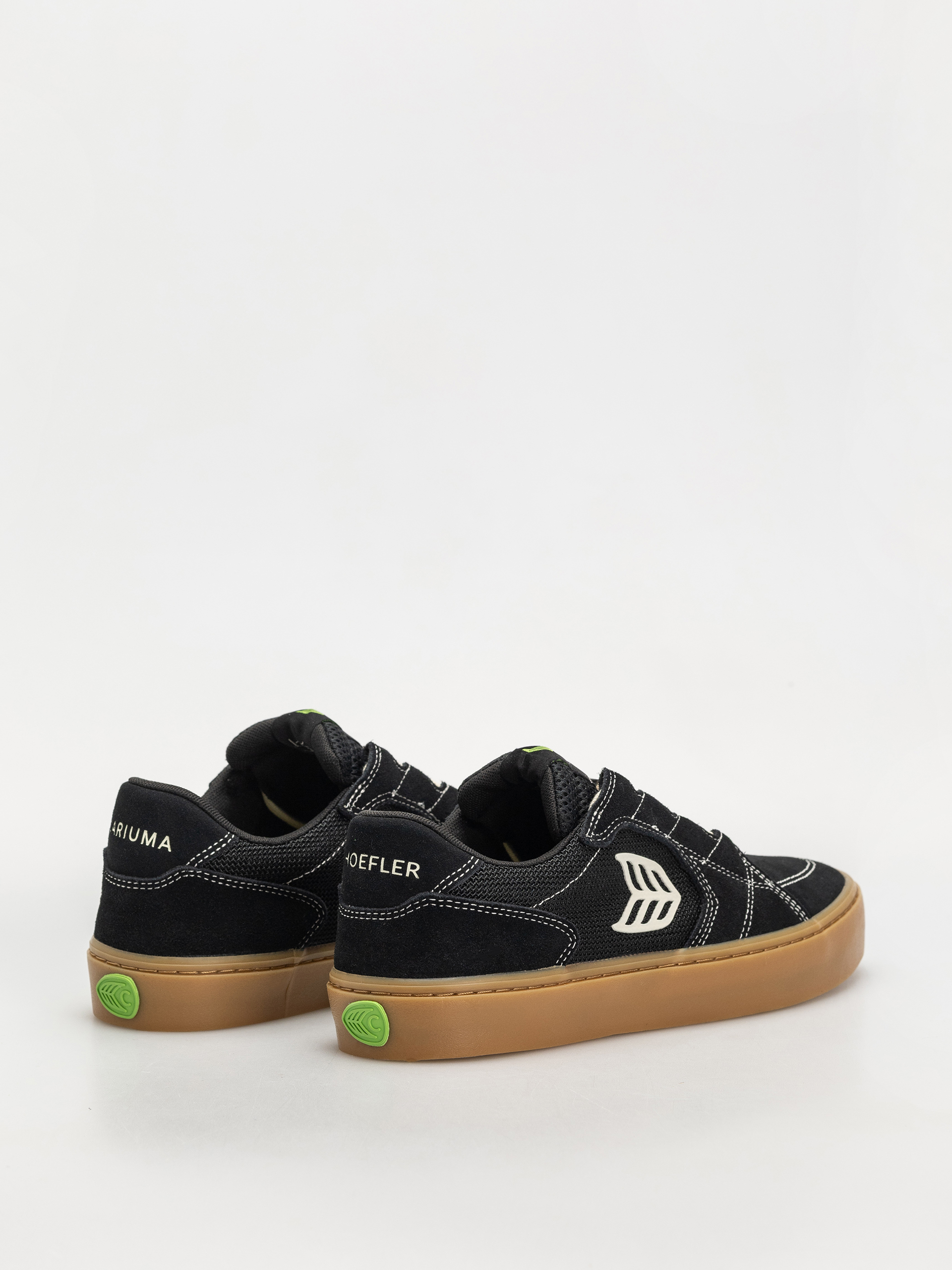 Boty Cariuma T20 Pro (gum black suede and mesh ivory logo contrast thread)