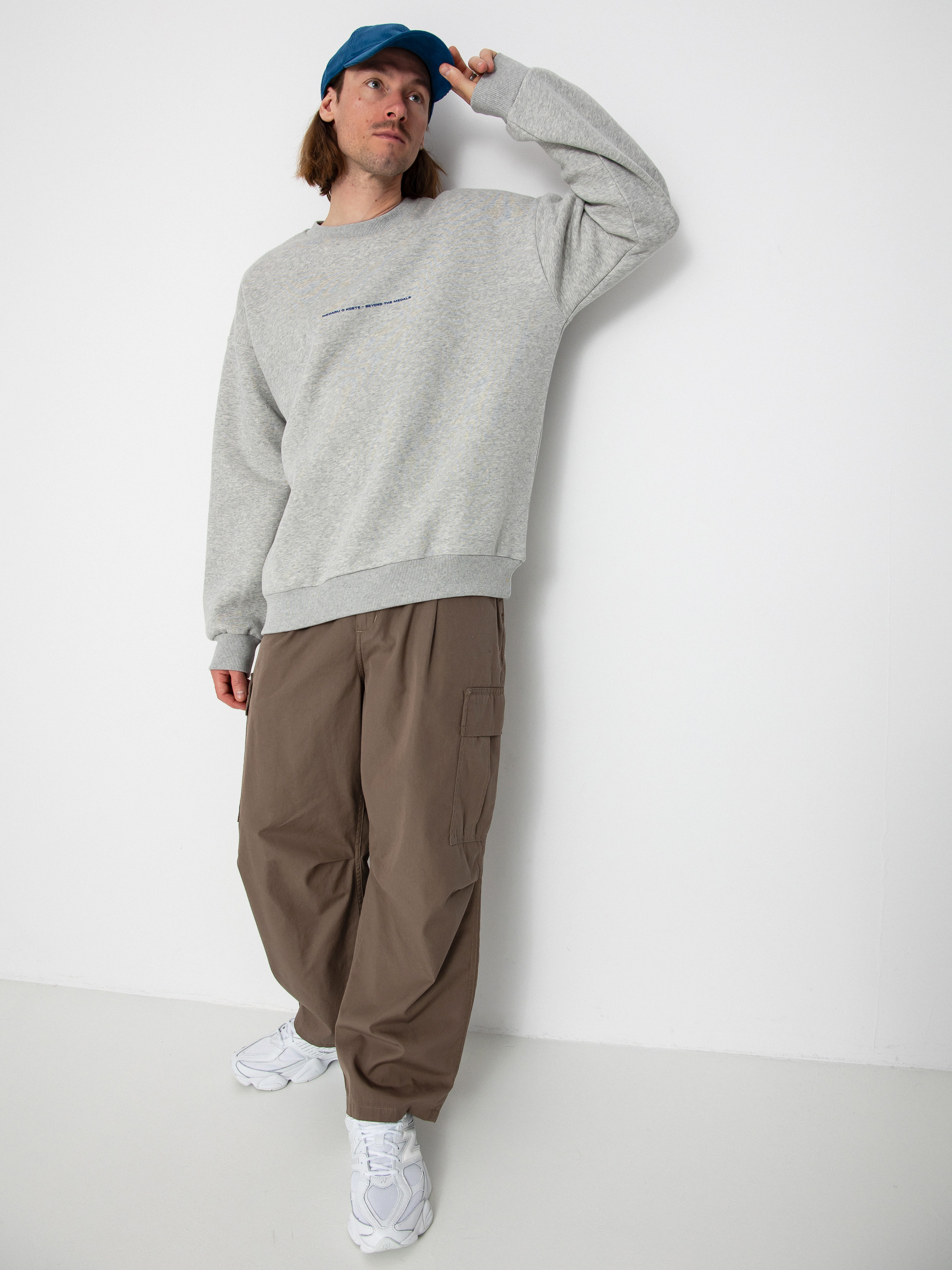 Mikina Beyond Medals Hokkaido Crewneck (grey melange)