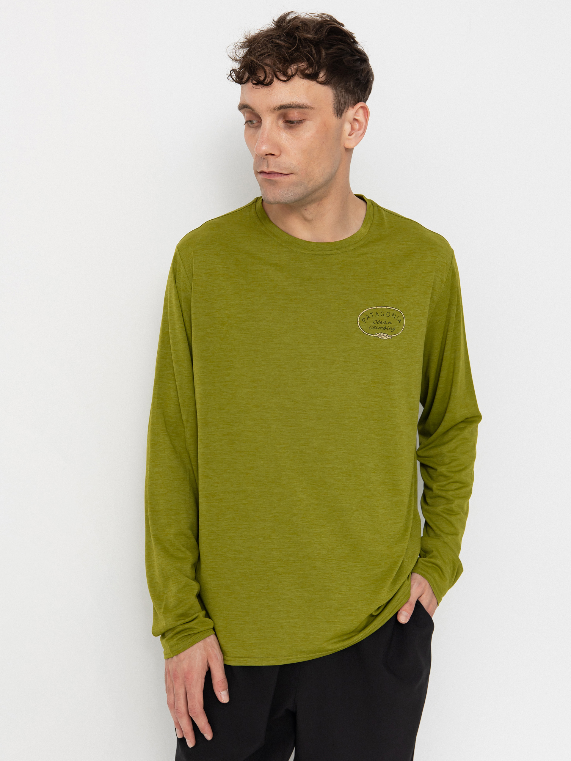 Triko Patagonia Cap Cool Daily Graphic (clean climb roots/graze green x-dye)