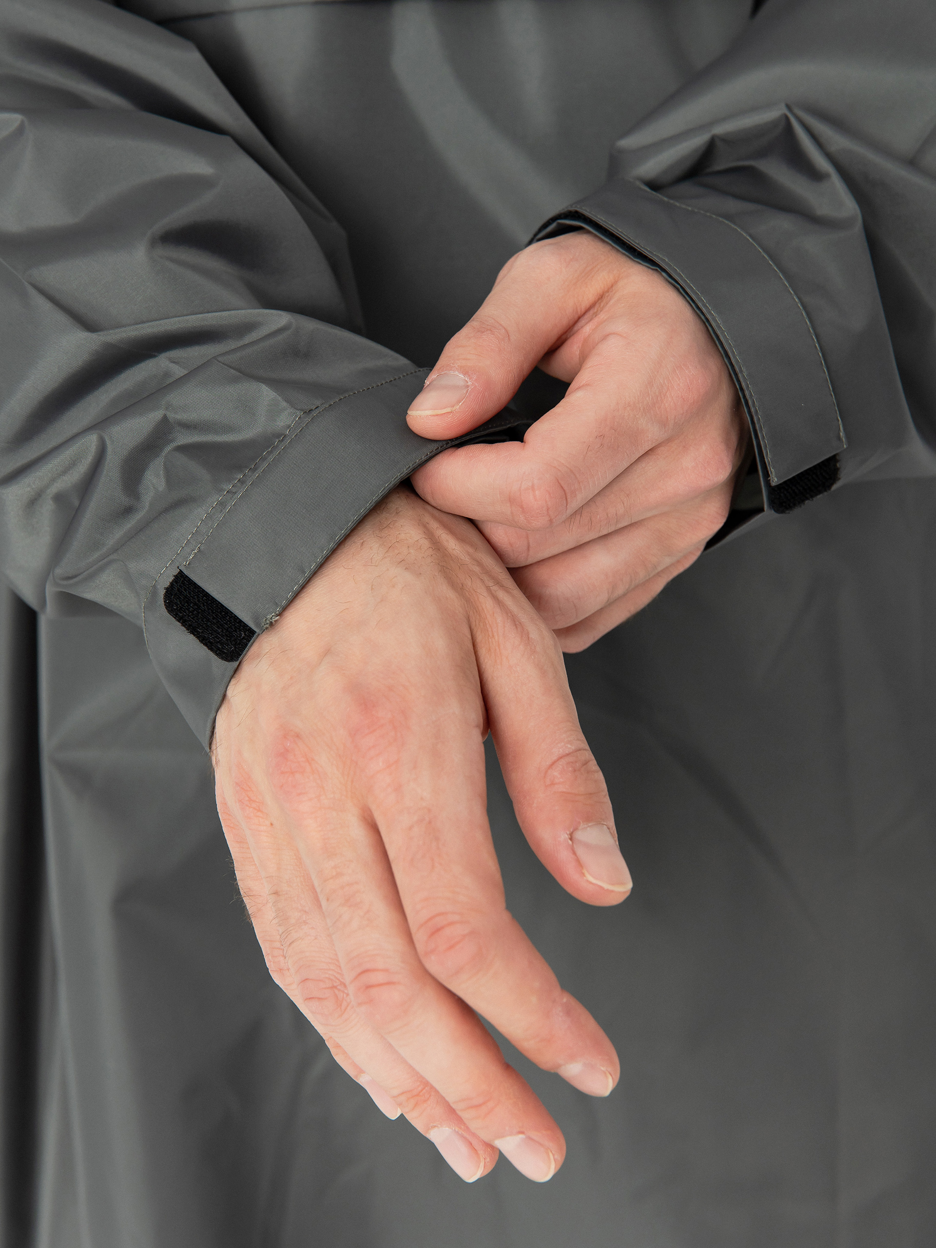 Akcesoria Carhartt WIP Tour Packable Rain Poncho (smoke green/reflective)