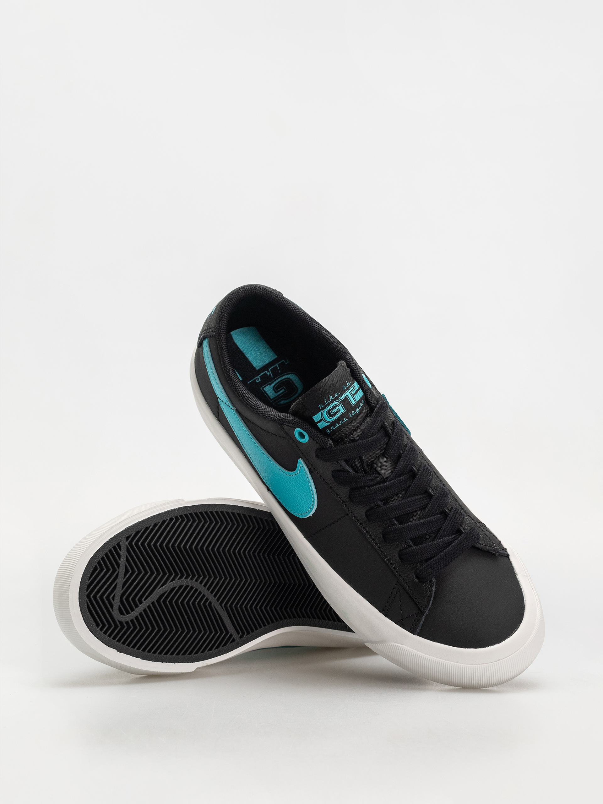 Boty Nike SB Blazer Low Pro Gt (black/dusty cactus black summit white)