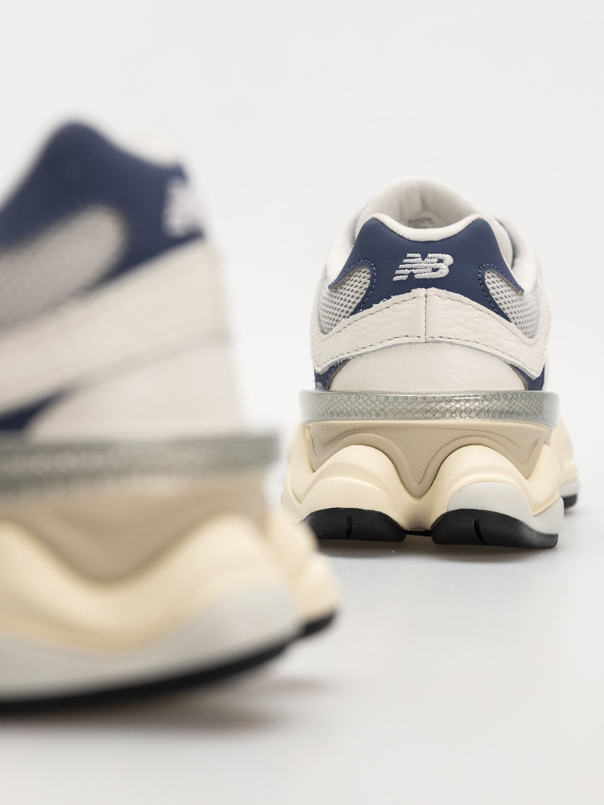 Boty New Balance 9060 (sea salt)