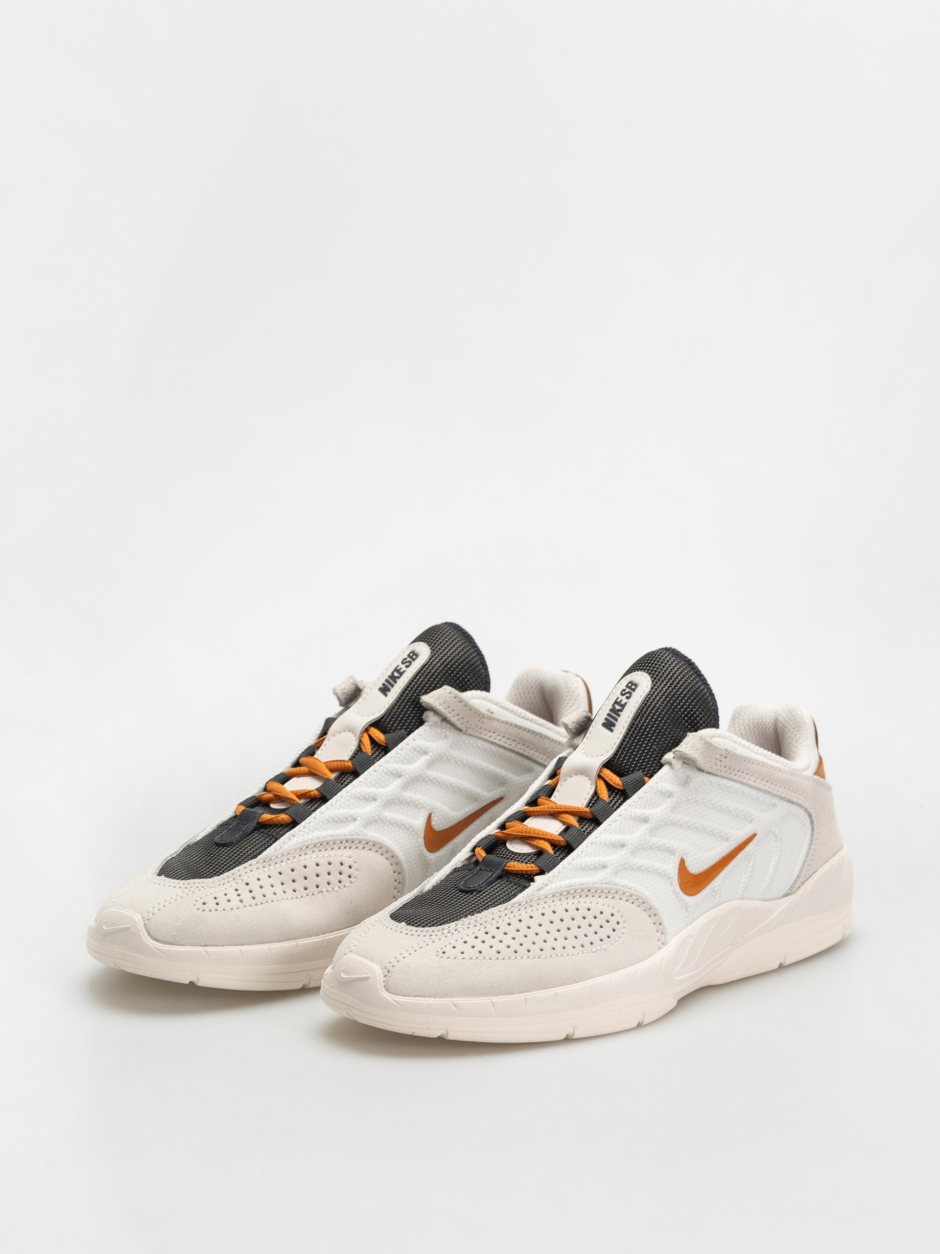 Boty Nike SB Vertebrae (summit white/monarch phantom)