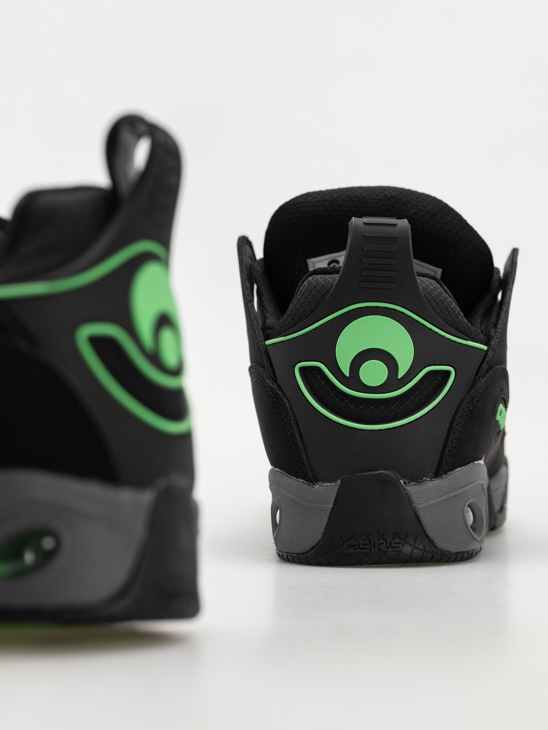 Boty Osiris D3 E (black/charcoal/green)