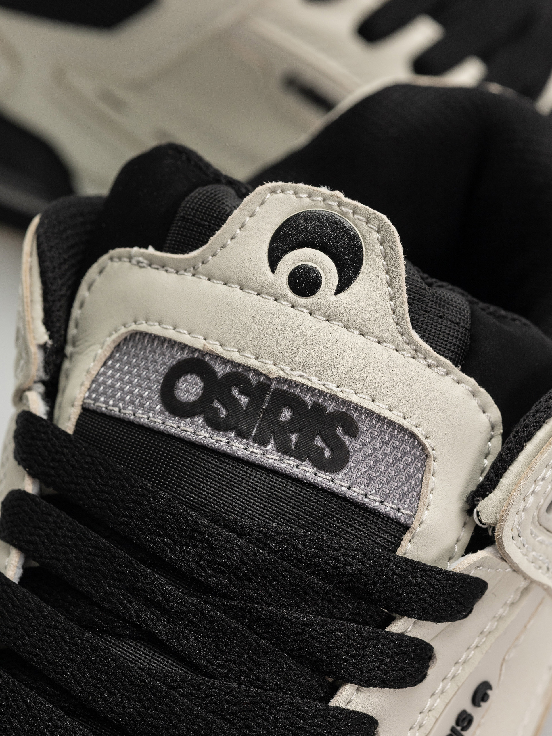 Boty Osiris Peril (eggshell/black)