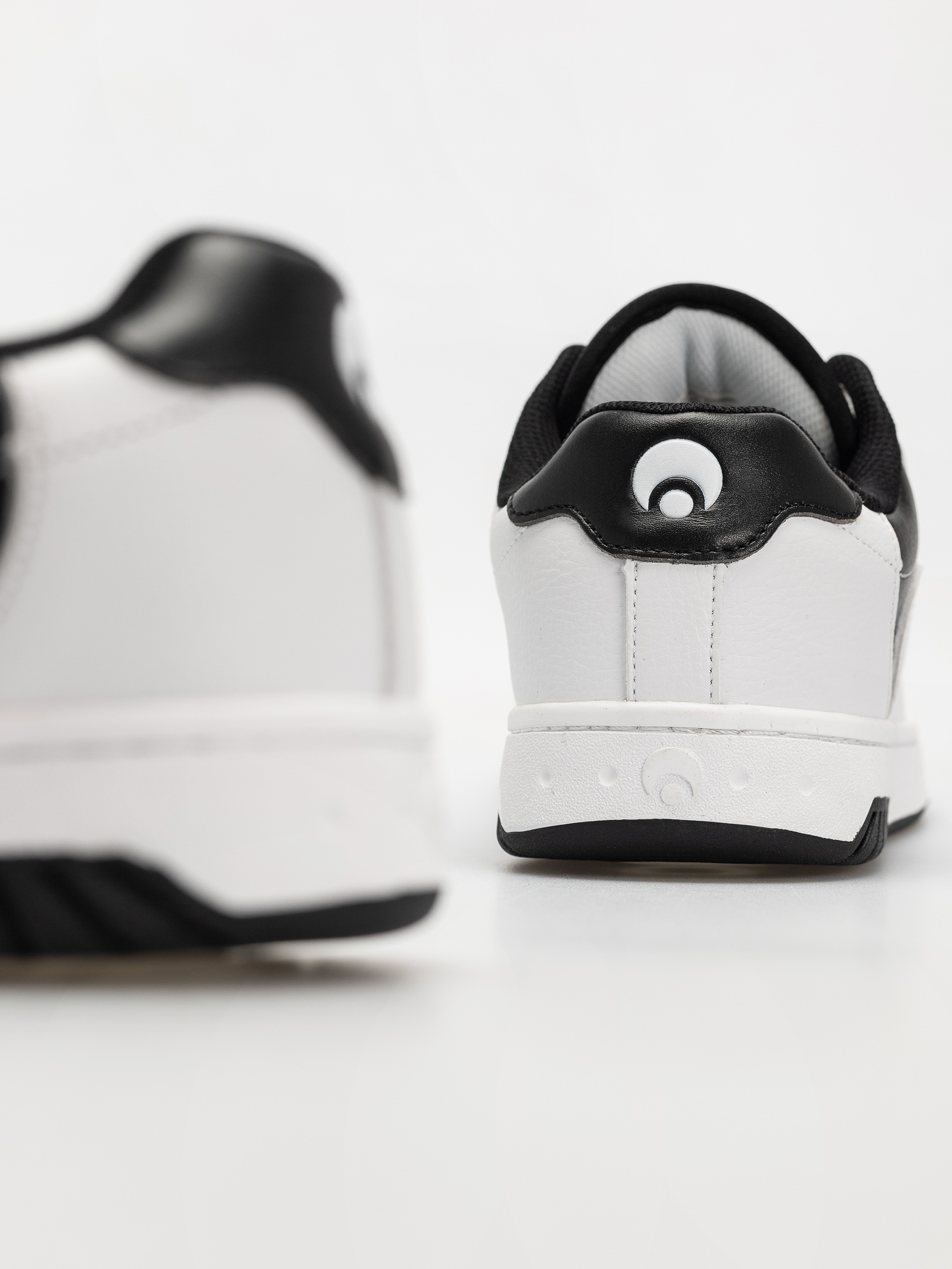 Boty Osiris Troma Alt (white/white/black)