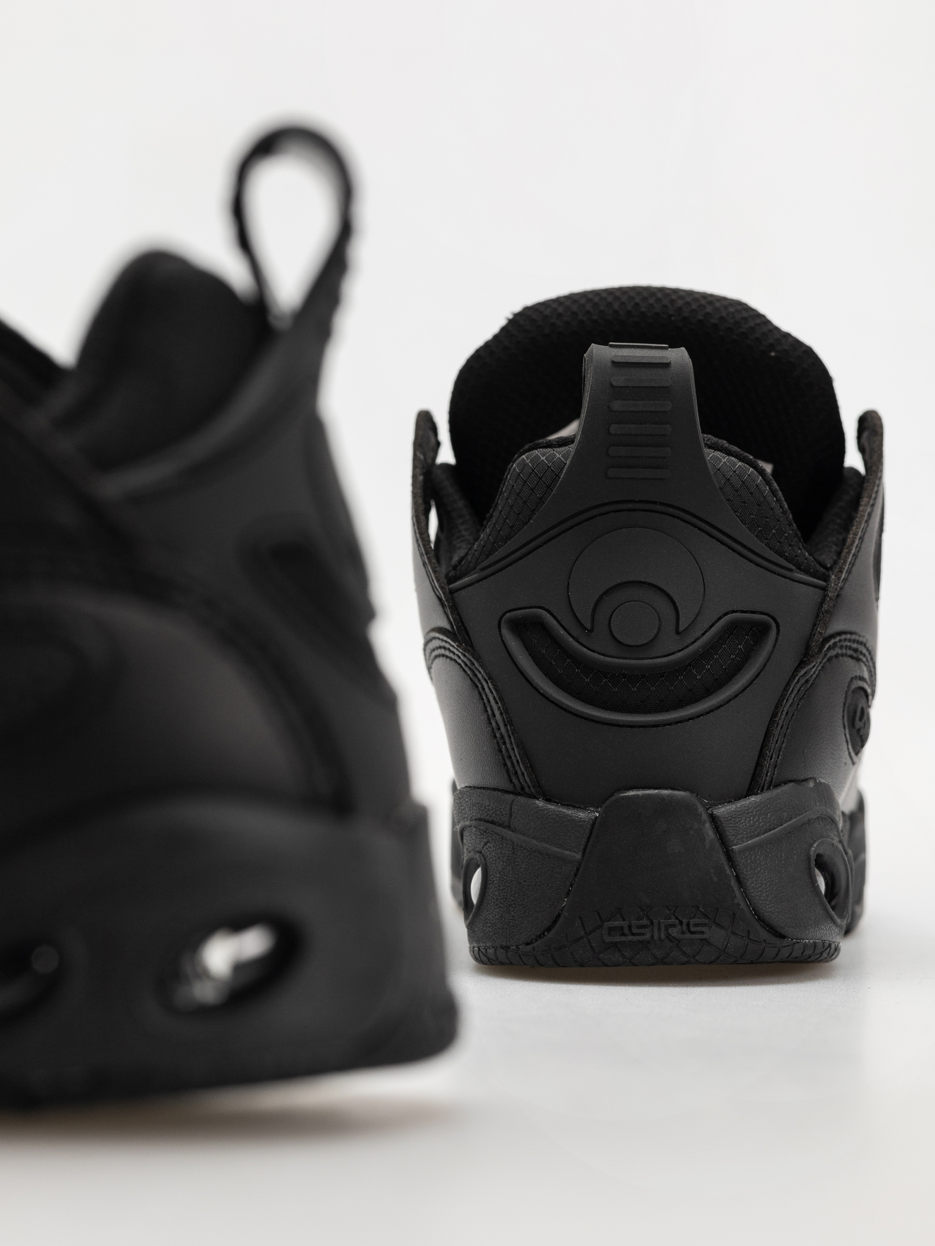 Boty Osiris D3 E (black/black/black)