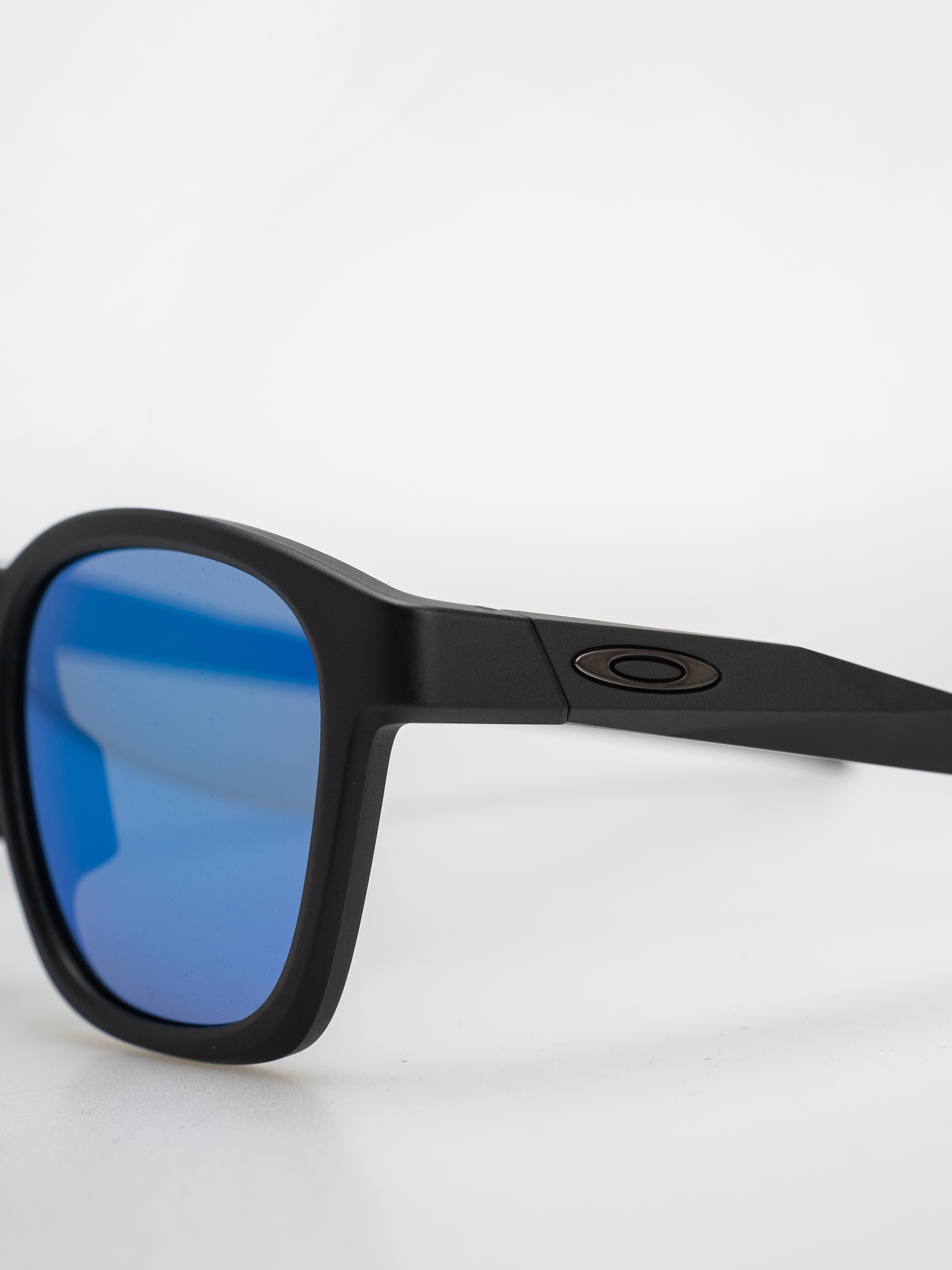 Sluneční brýle Oakley Shackle (matte black/prizm sapphire)