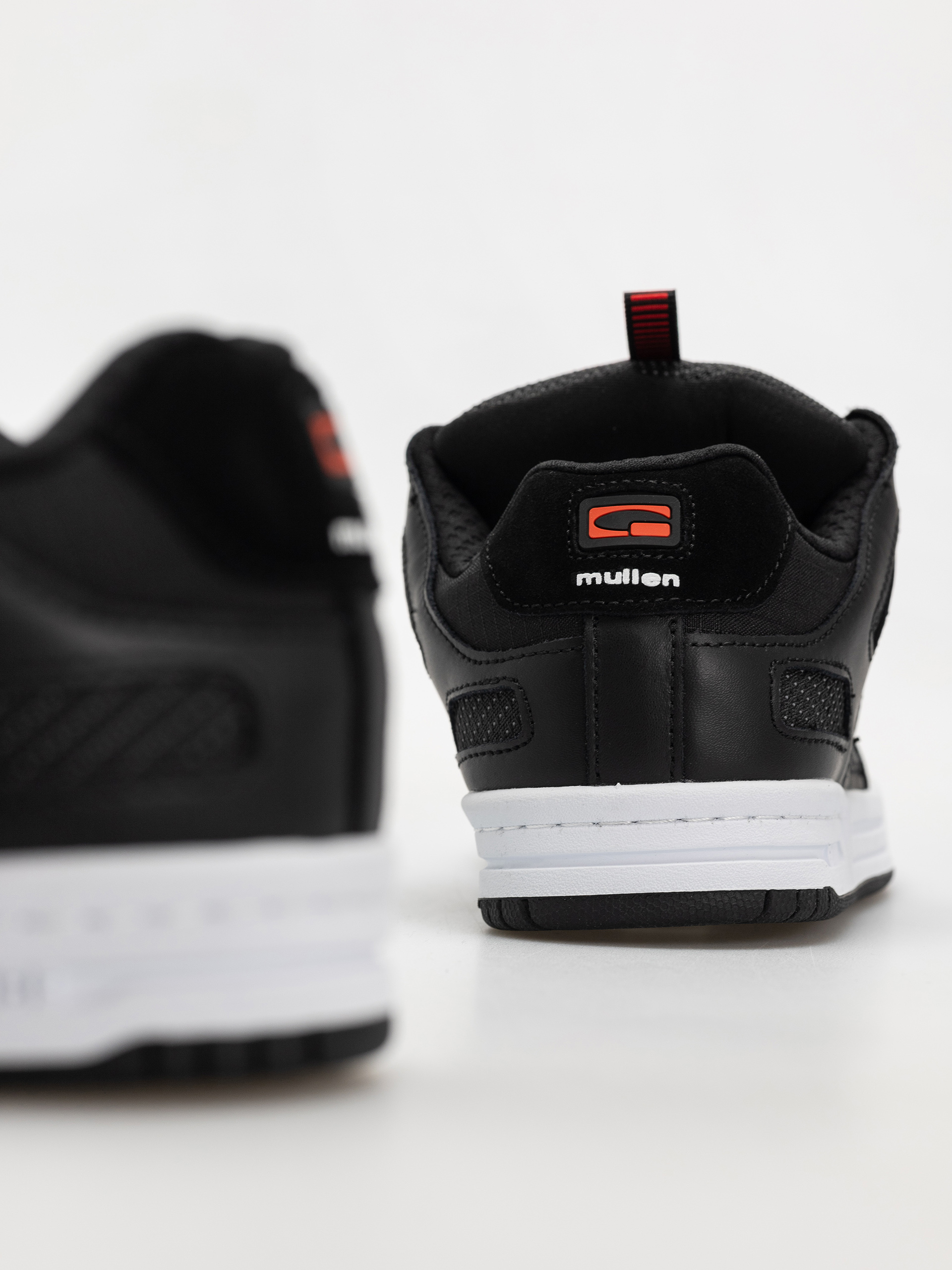 Boty Globe Tilt Prime (black mullen)