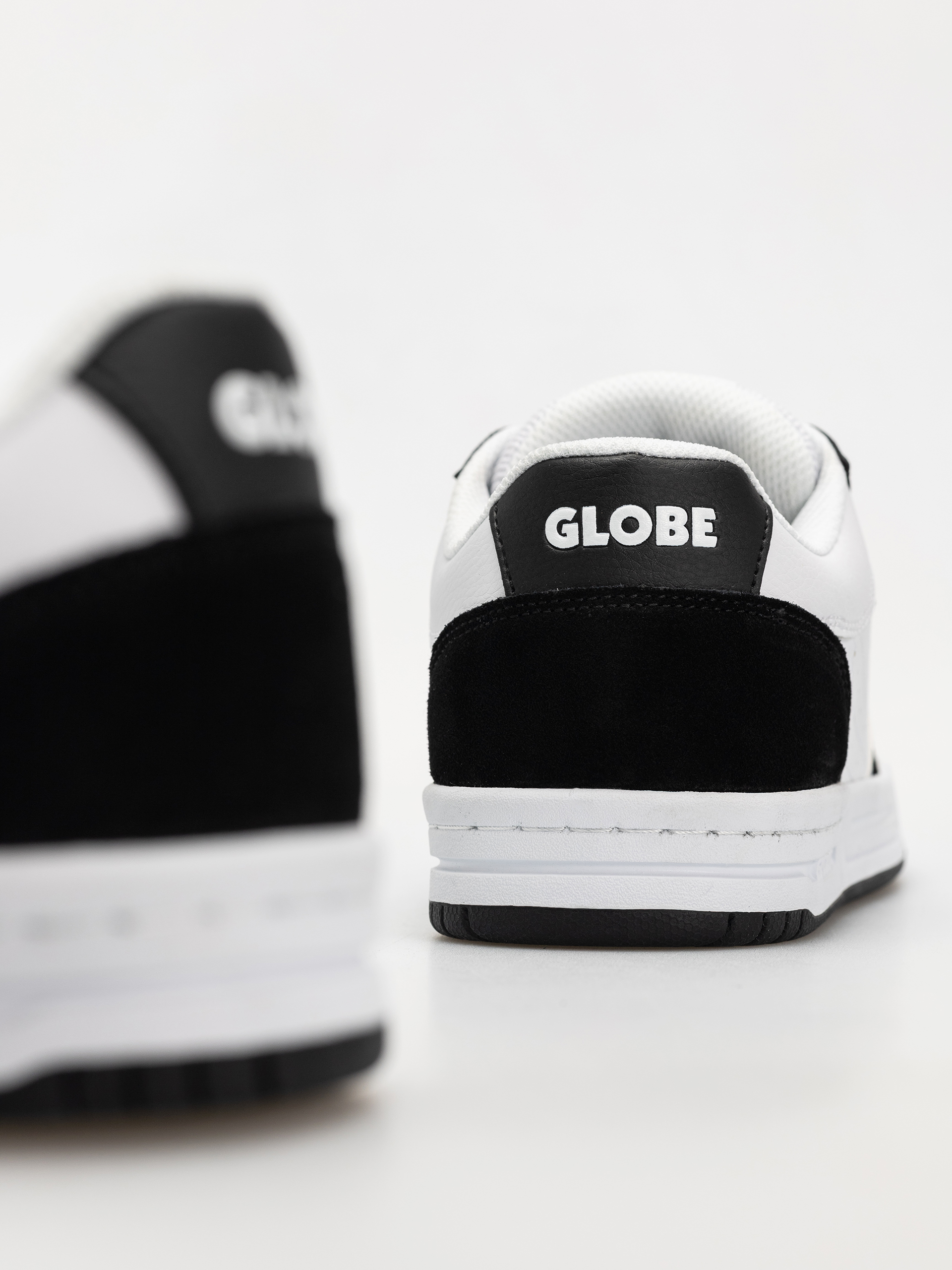 Boty Globe Mojo 2.0 (black white)