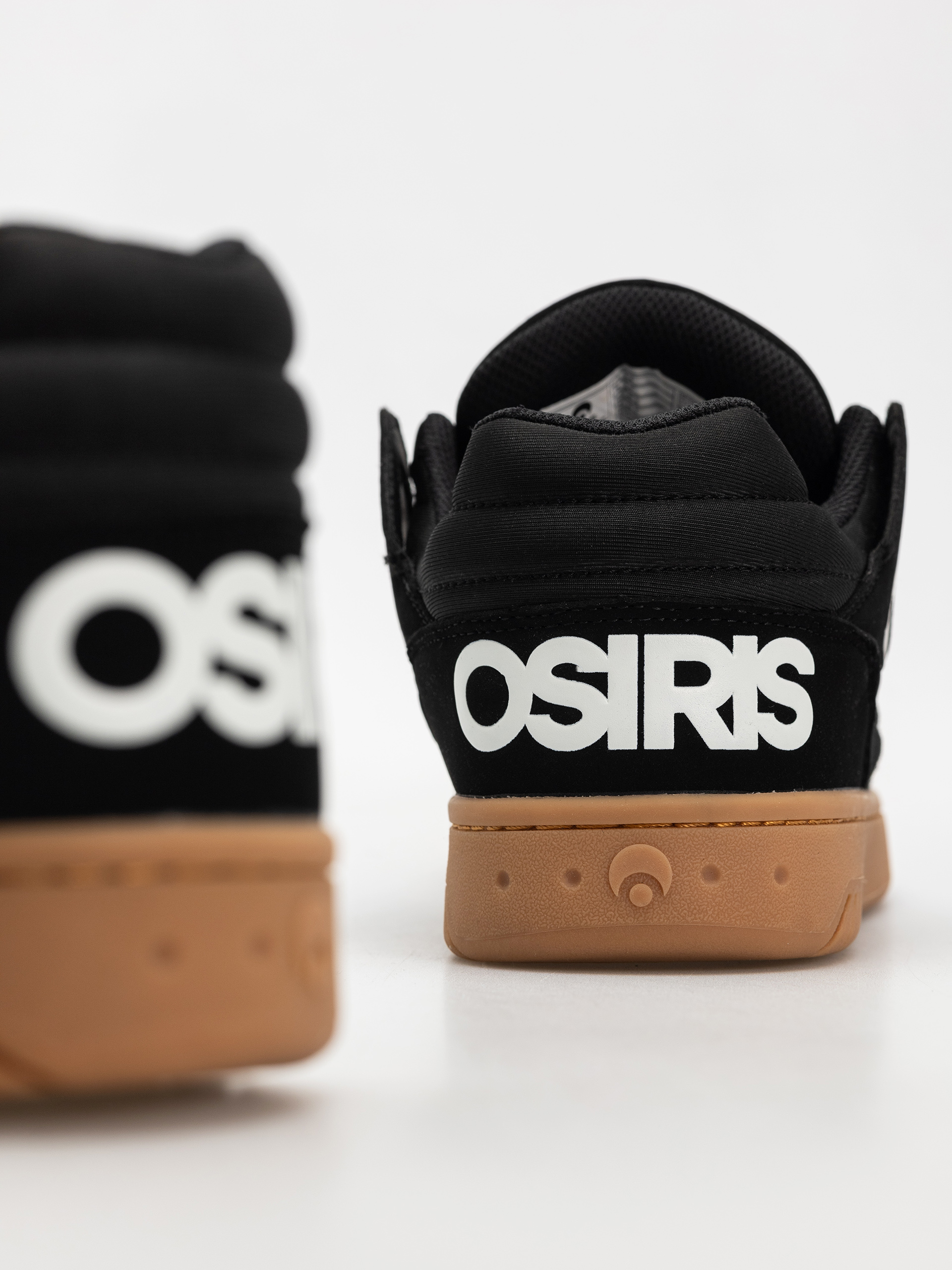 Boty Osiris D3 S (black/white/gum)