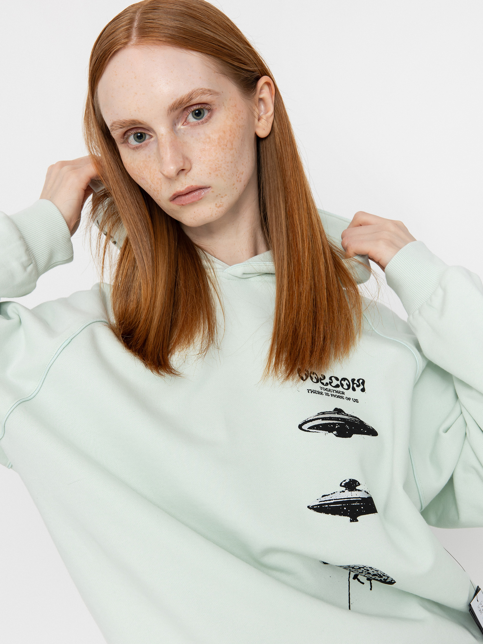 Mikina s kapucí Volcom Fa Filip Rygalski HD Wmn (cloud blue)