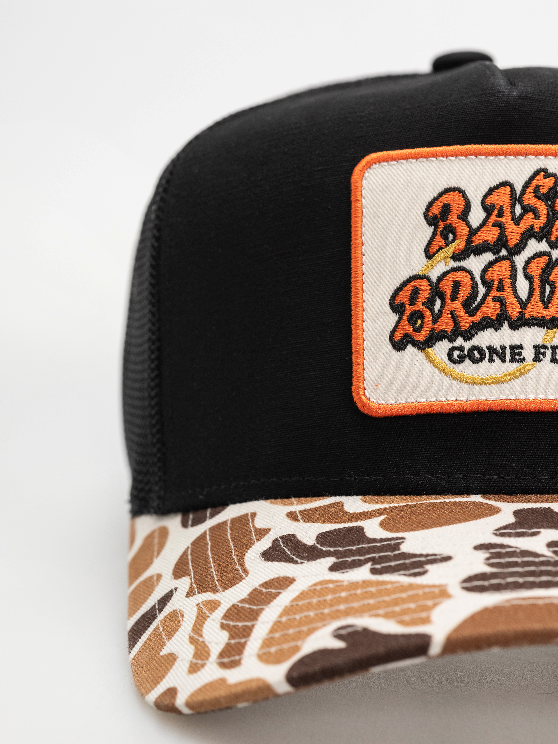 Kšiltovka  Brixton Bass Brains Gf Mp Trucker (camo/black)