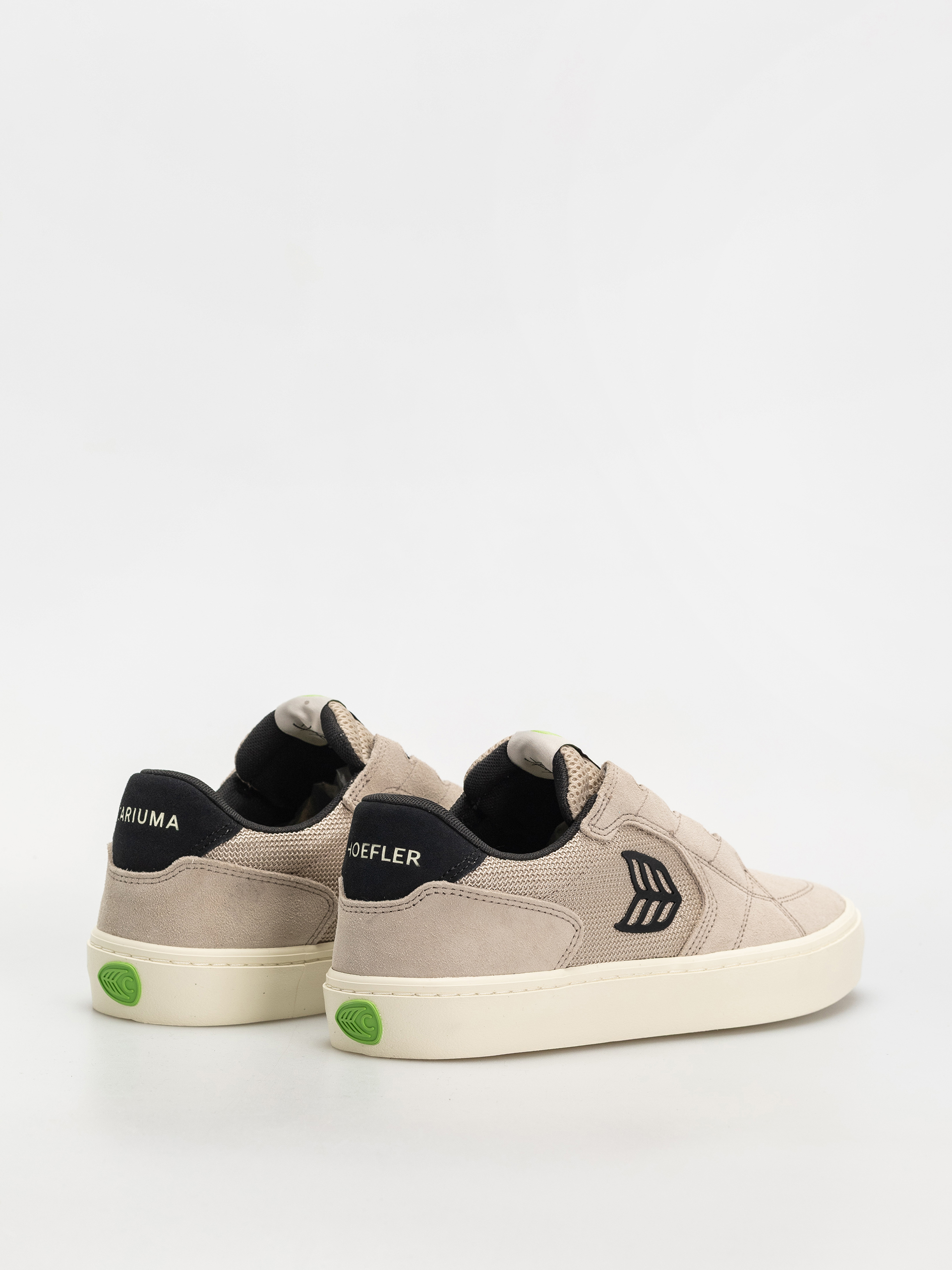 Boty Cariuma T20 Pro (plaza taupe suede and mesh black logo)
