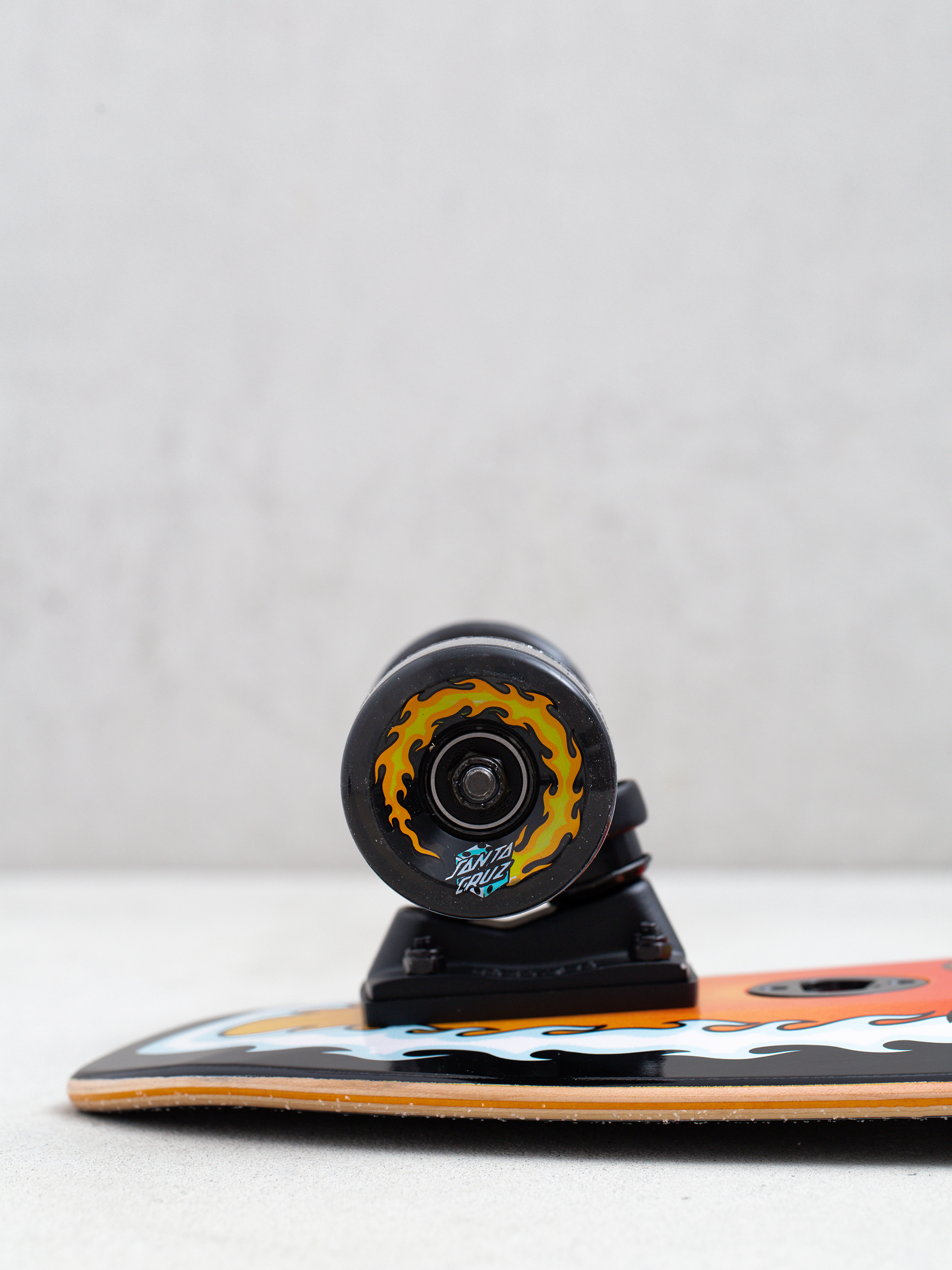 Cruiser Santa Cruz Flaming Dice Dot (black/red/white)